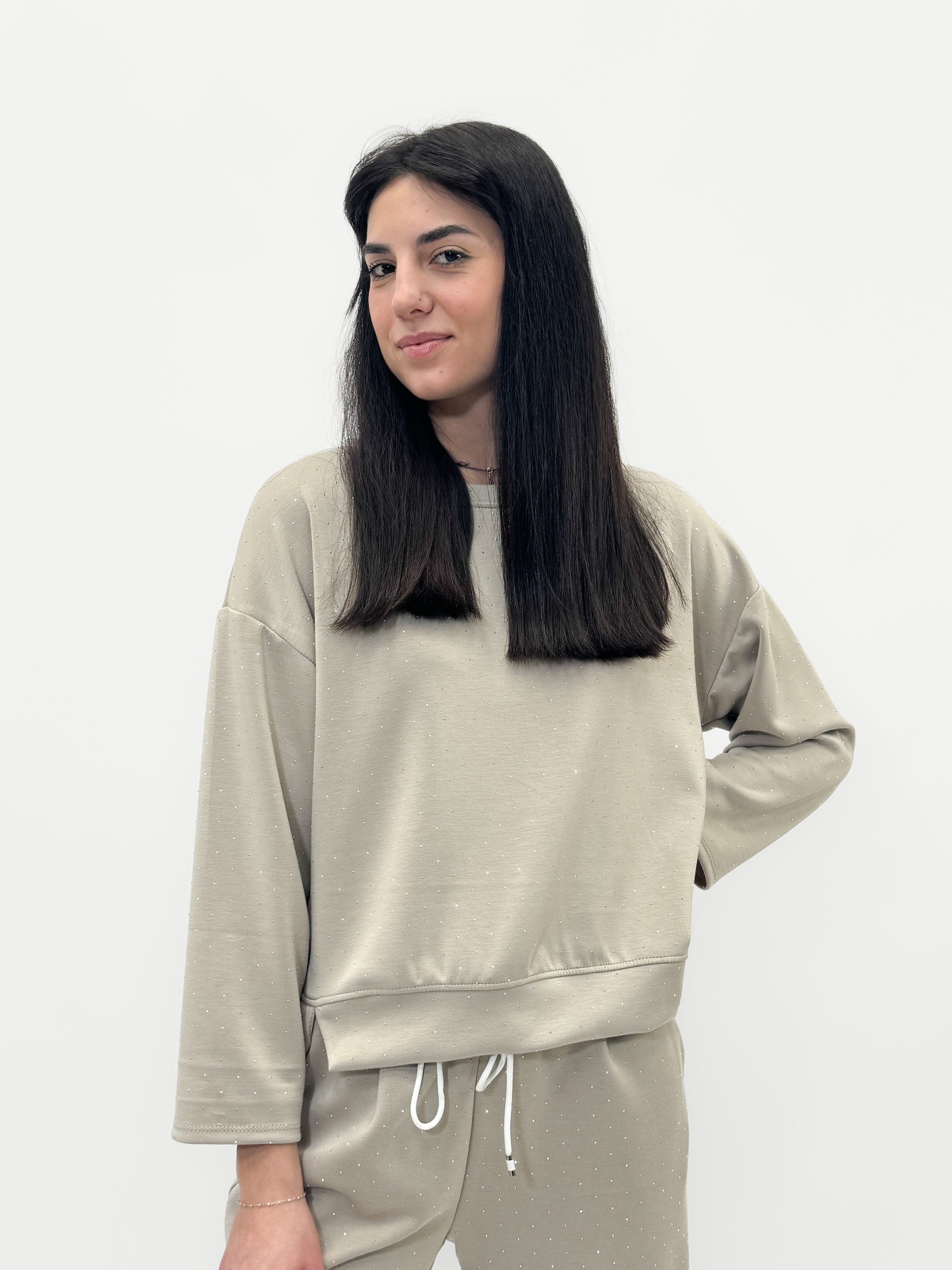 Felpa con Micro Brillantini – Modello Crop Casual Chic