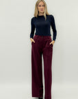 Completo tailleur giacca e pantalone – Taglio palazzo e blazer doppiopetto