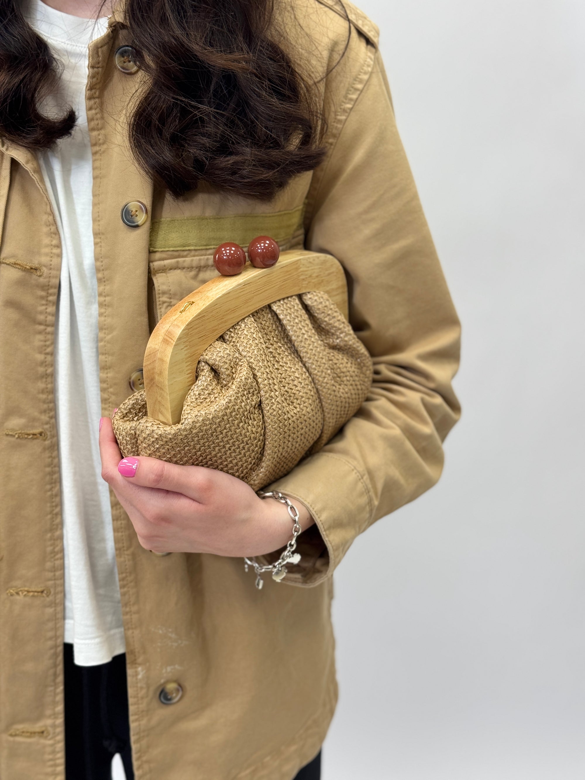 Pochette in paglia colorata