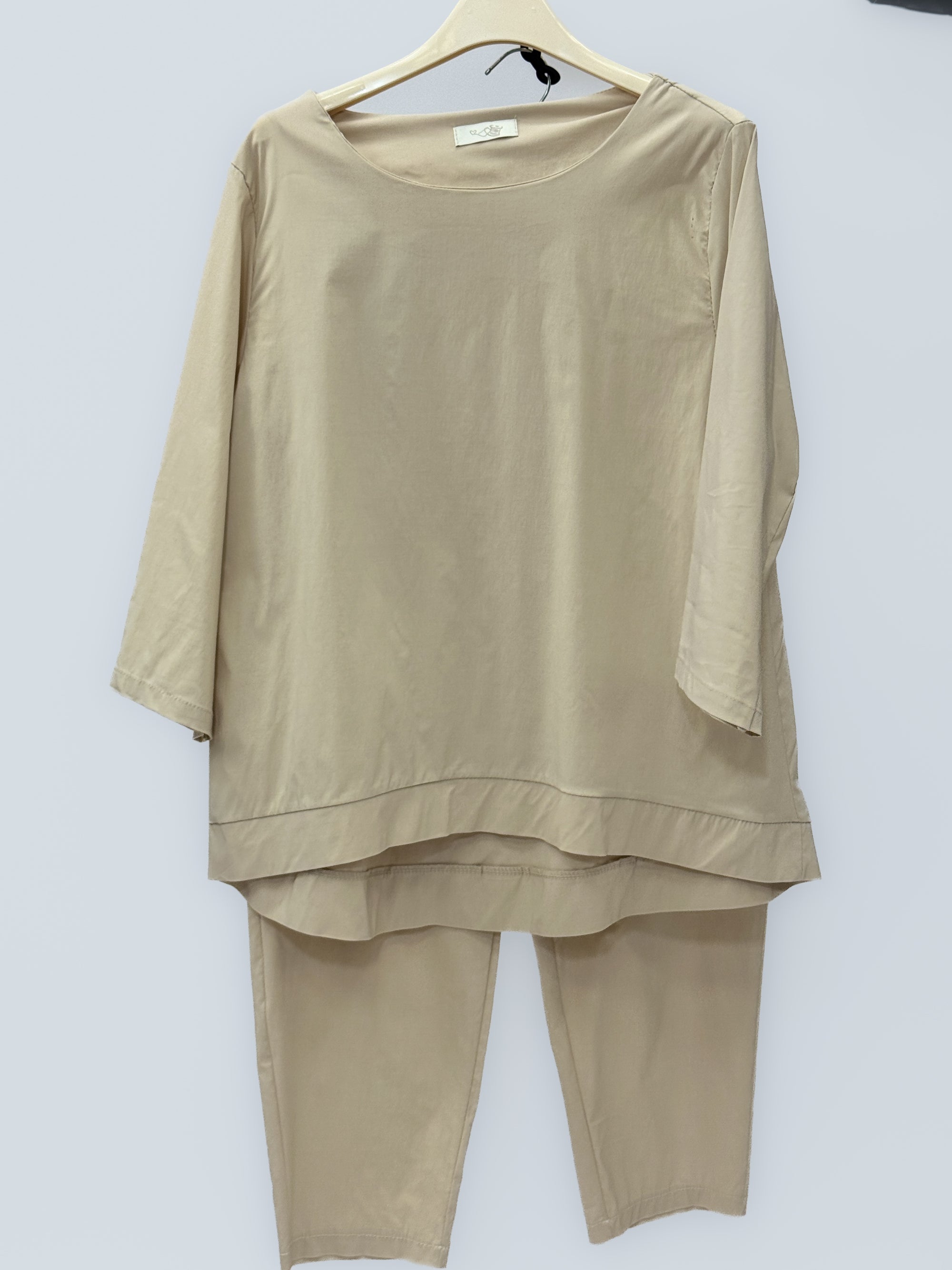 Completo con Maglia e Pantalone Morbido