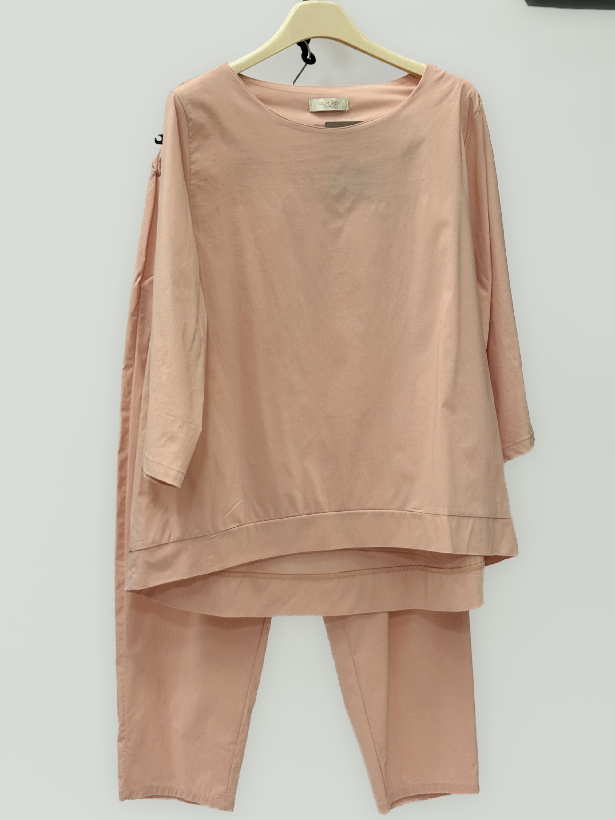 Completo con Maglia e Pantalone Morbido
