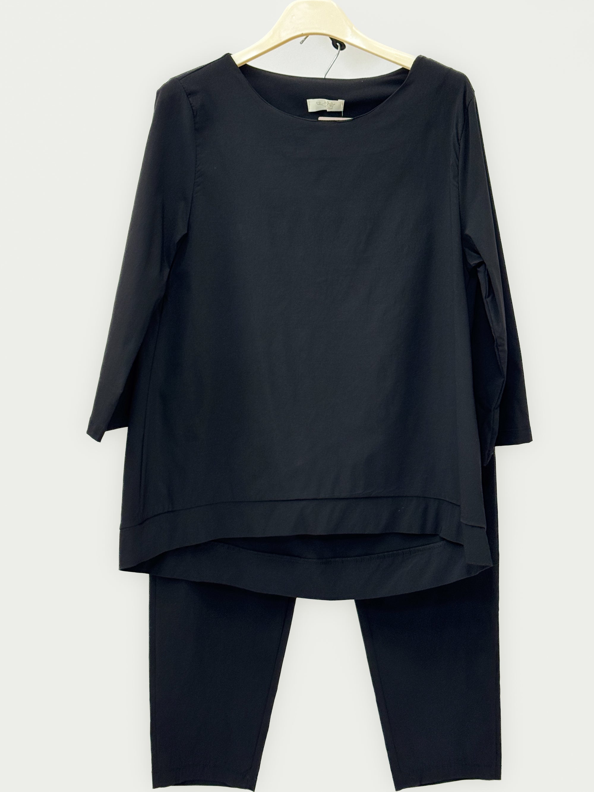 Completo con Maglia e Pantalone Morbido