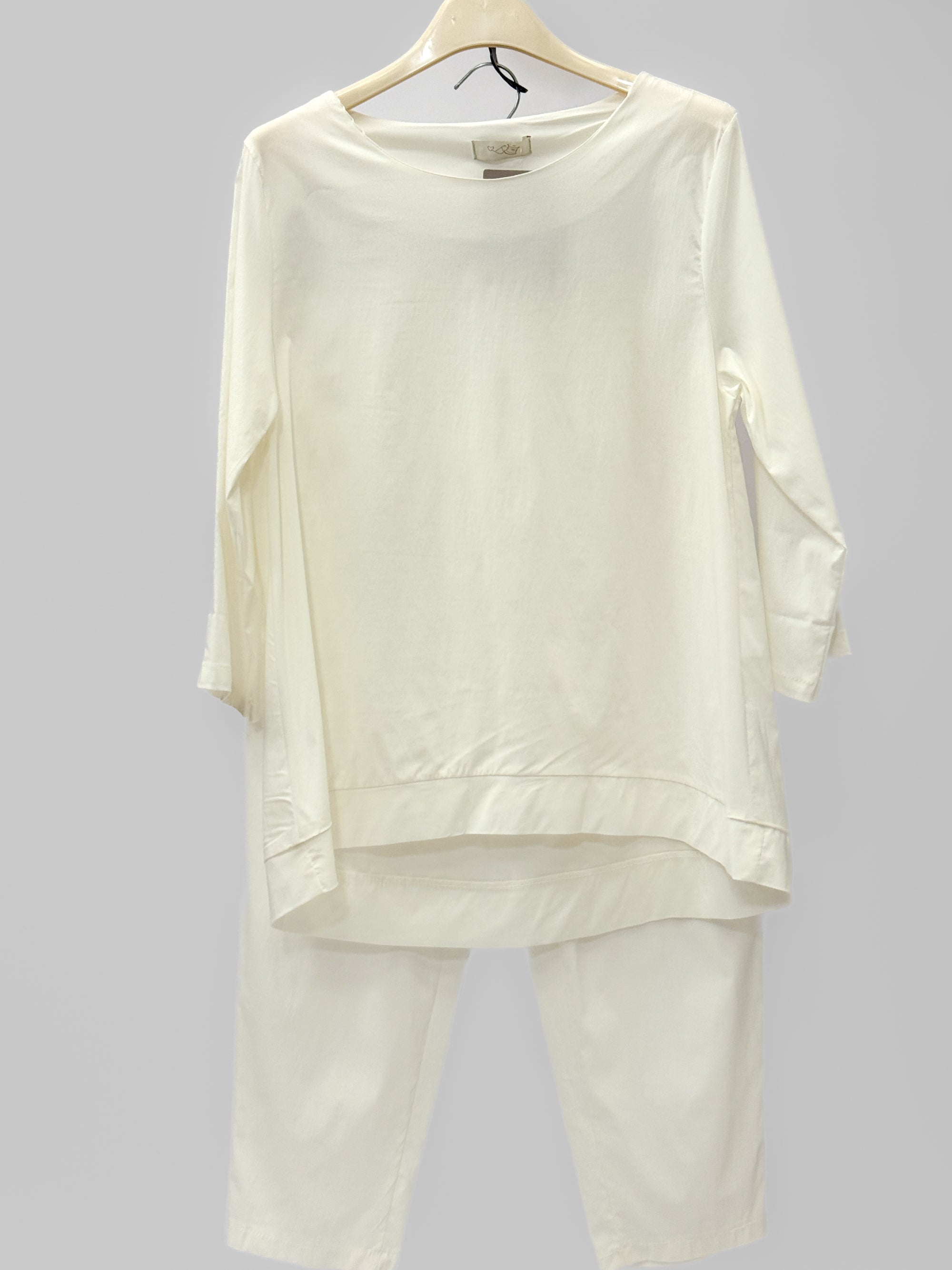 Completo con Maglia e Pantalone Morbido