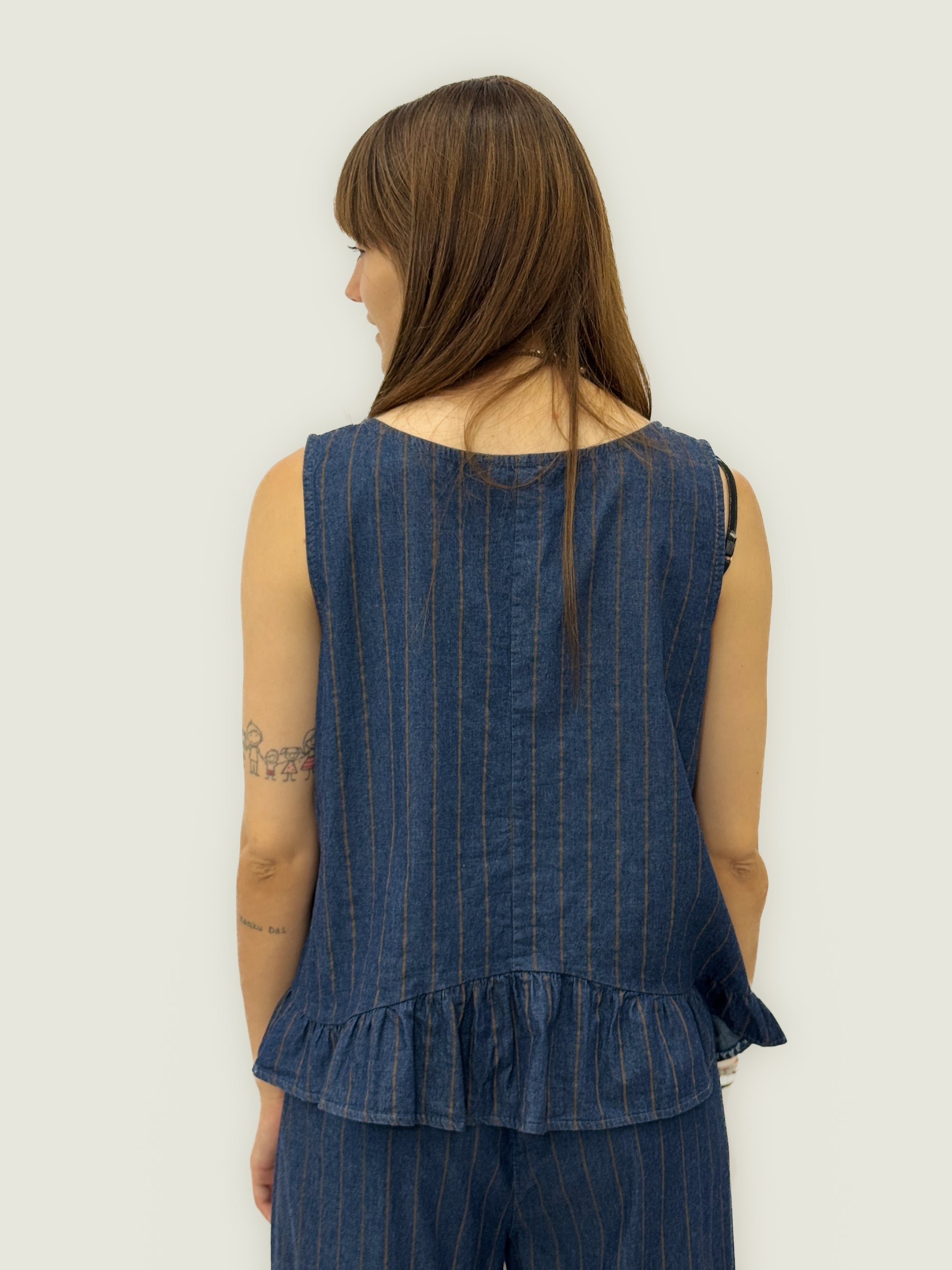 Top Denim a Righe con Volant