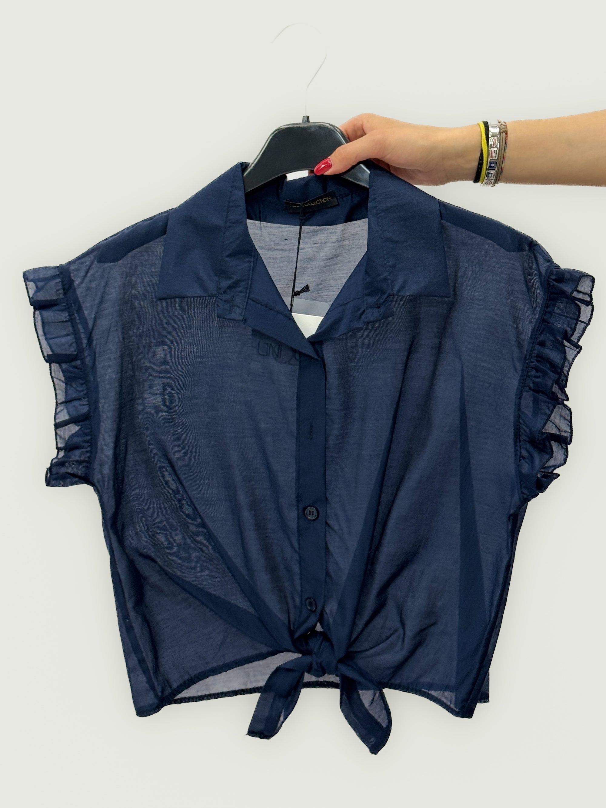 Camicia con Volant e Nodo Frontale