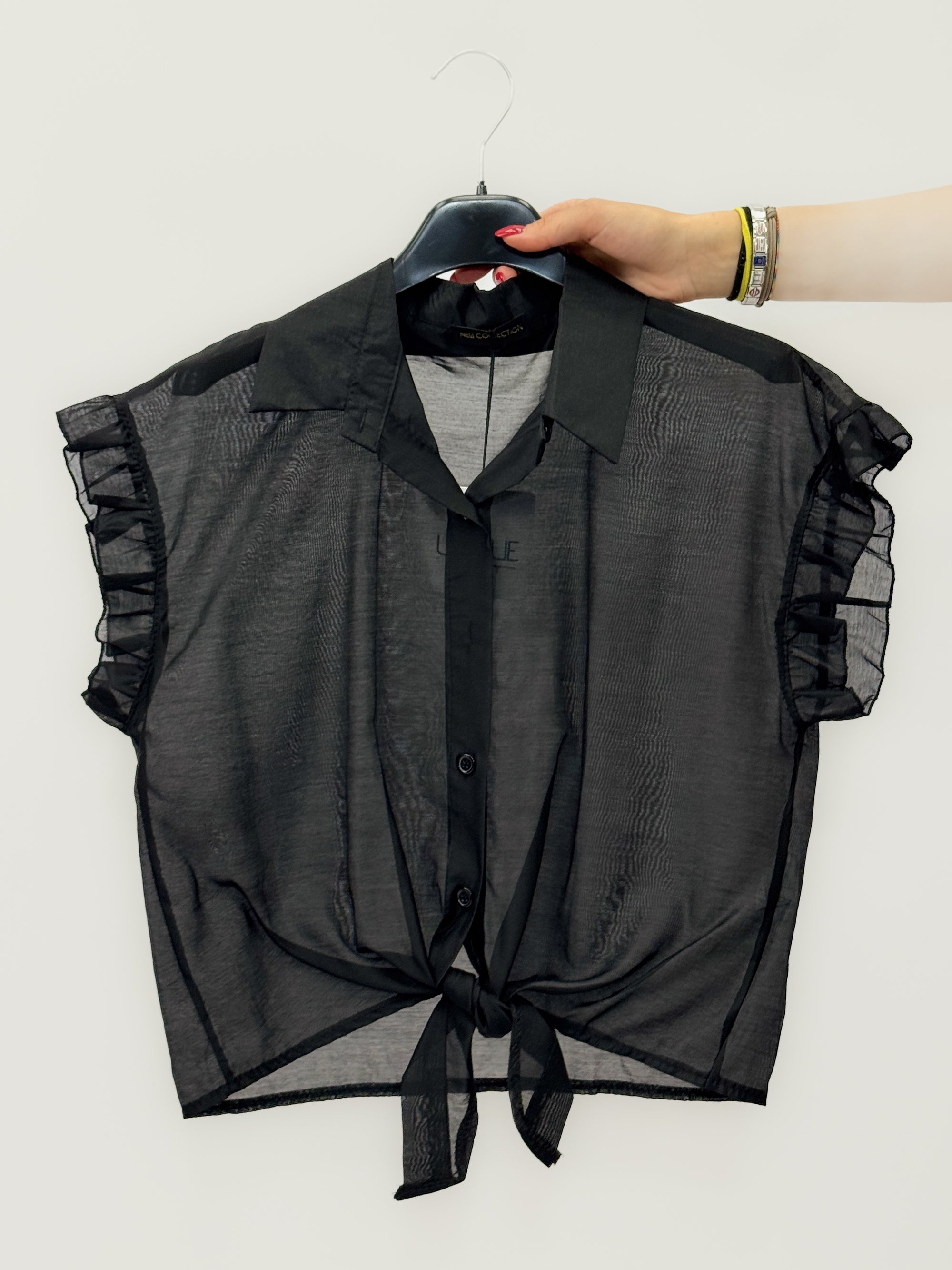 Camicia con Volant e Nodo Frontale