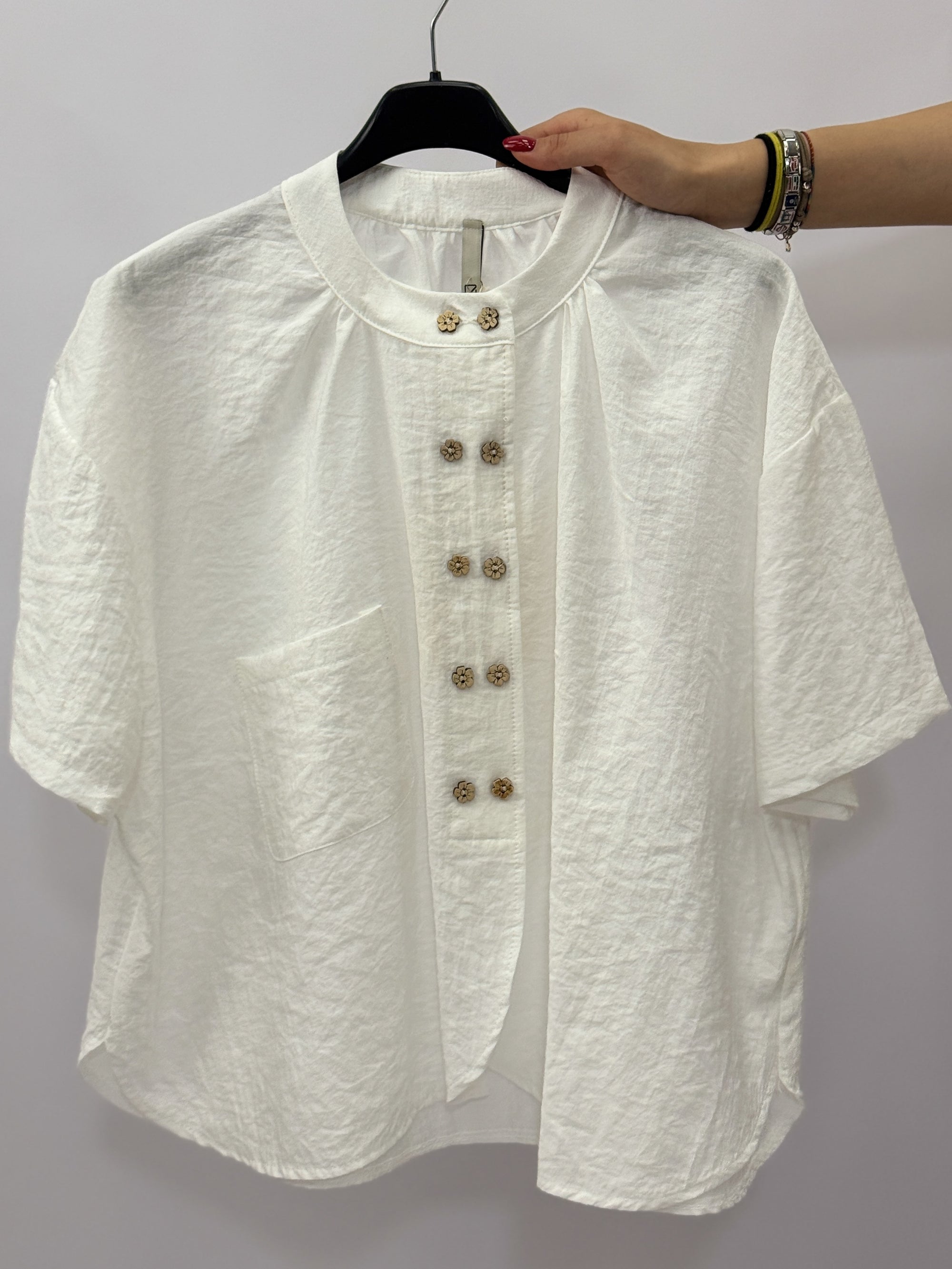 Camicia con Bottoni Gioiello
