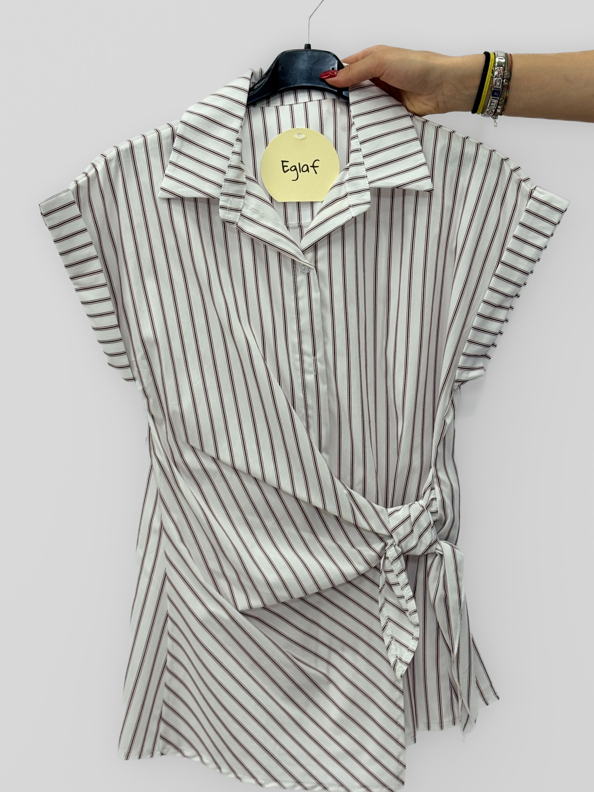 Camicia a Righe con Nodo Laterale