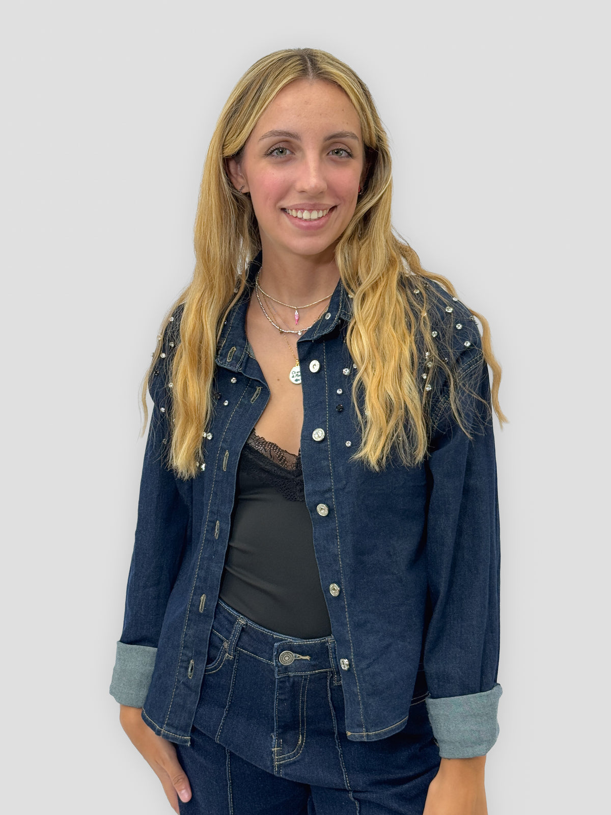 Camicia donna in denim con applicazioni gioiello