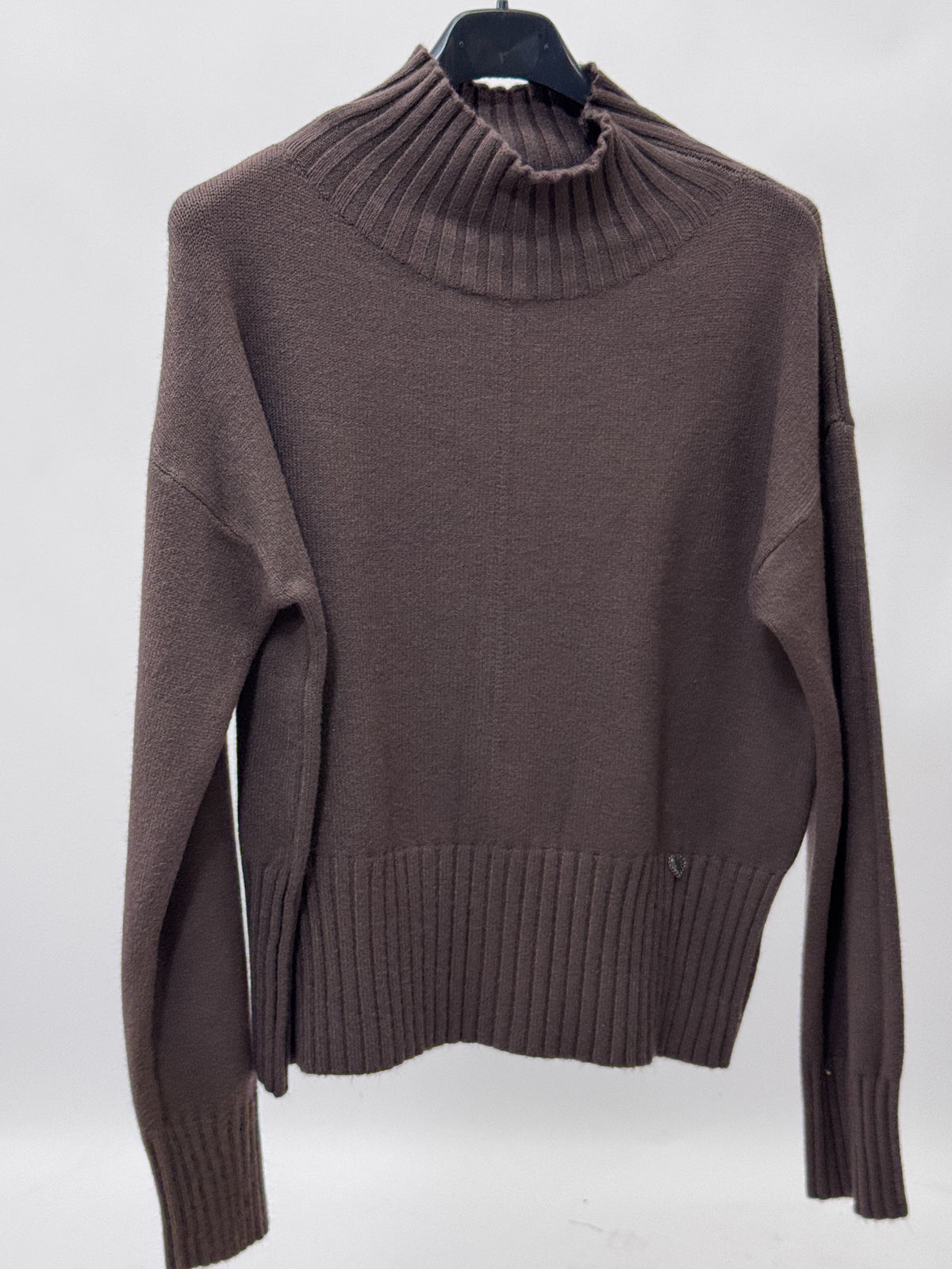 Maglione donna dolcevita corto in misto viscosa