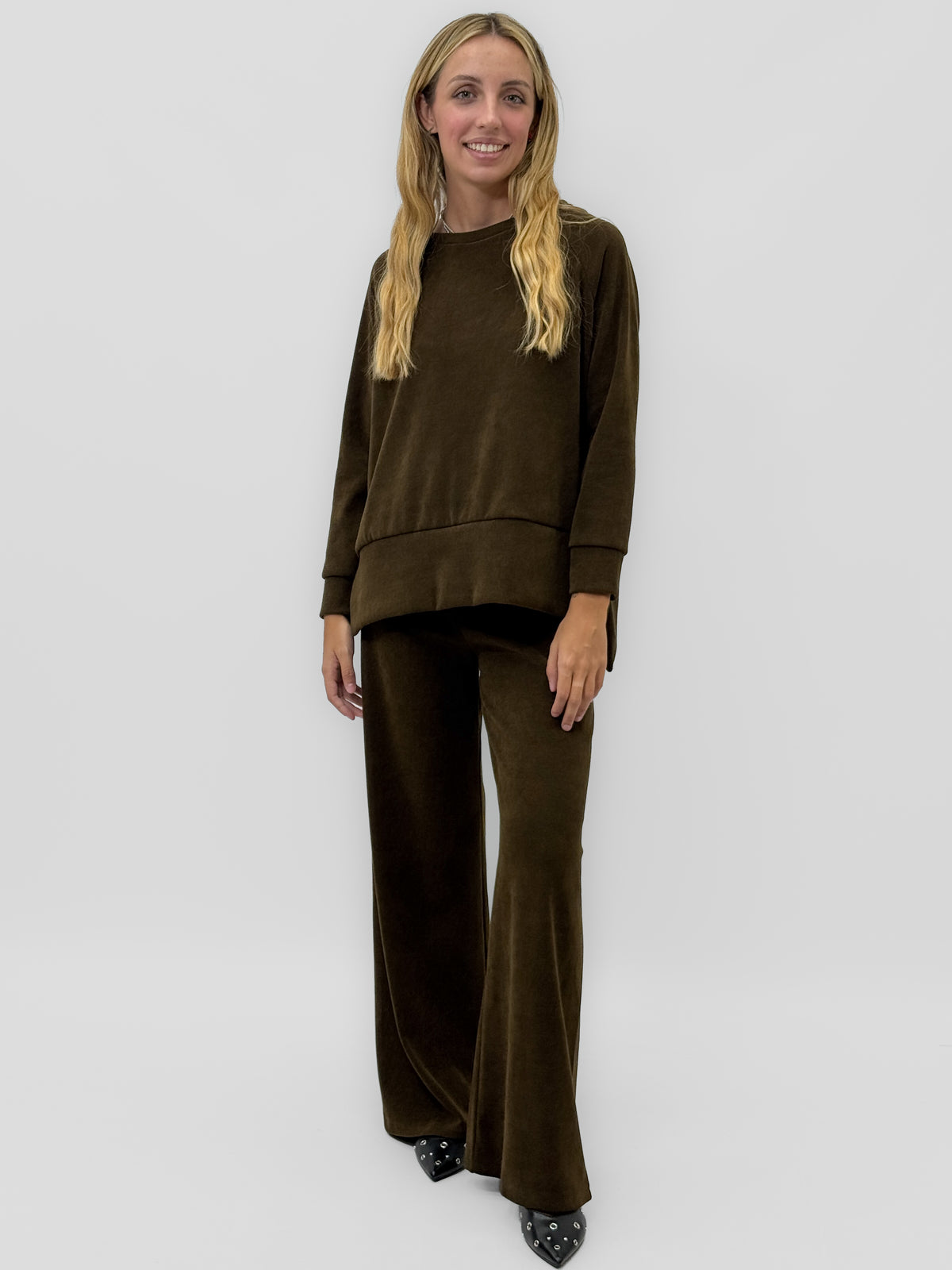 Completo Donna in Ciniglia – Morbido, Elegante e Super Comfort