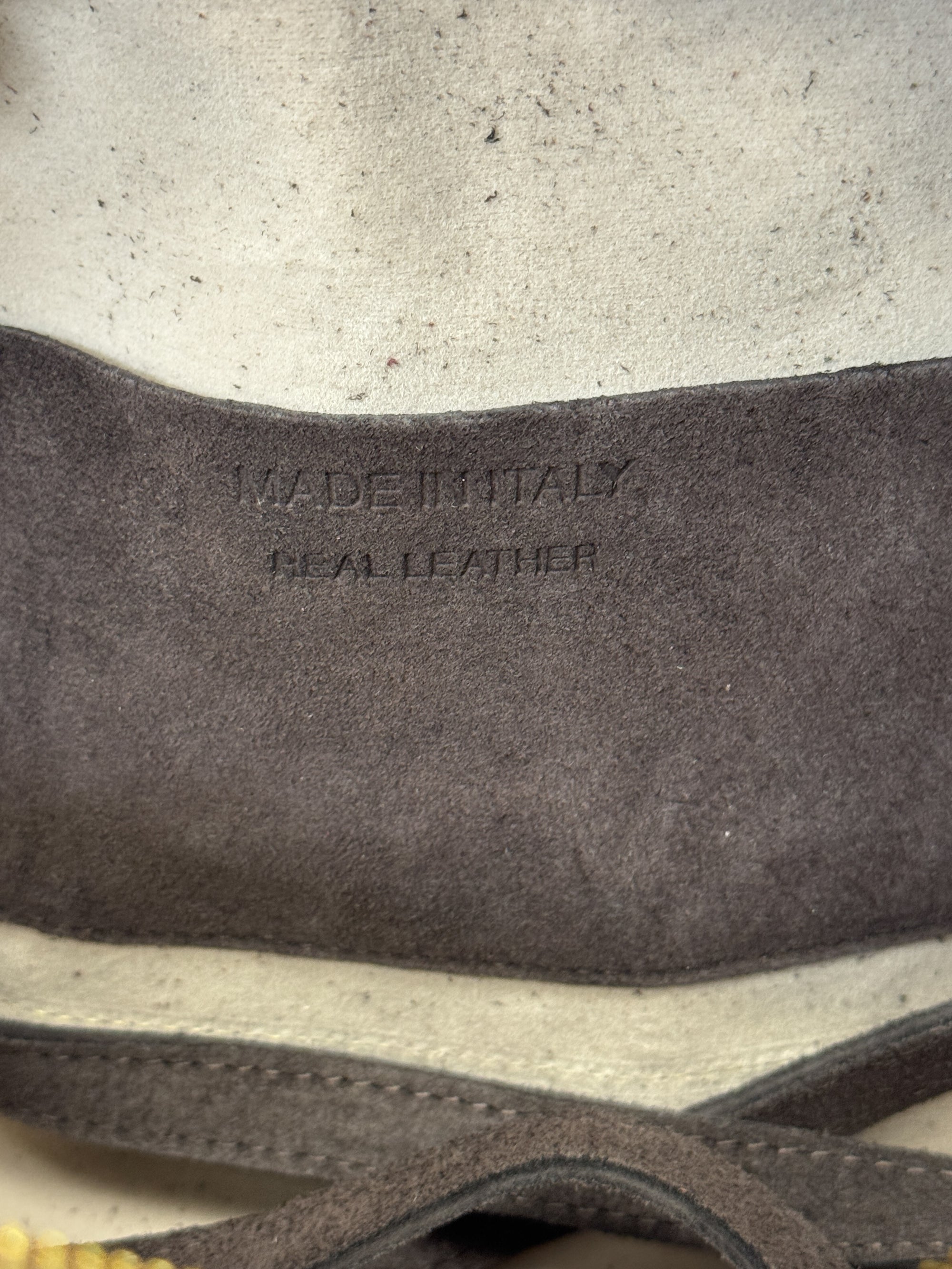 Borsa baguette in vera pelle scamosciata – Made in Italy