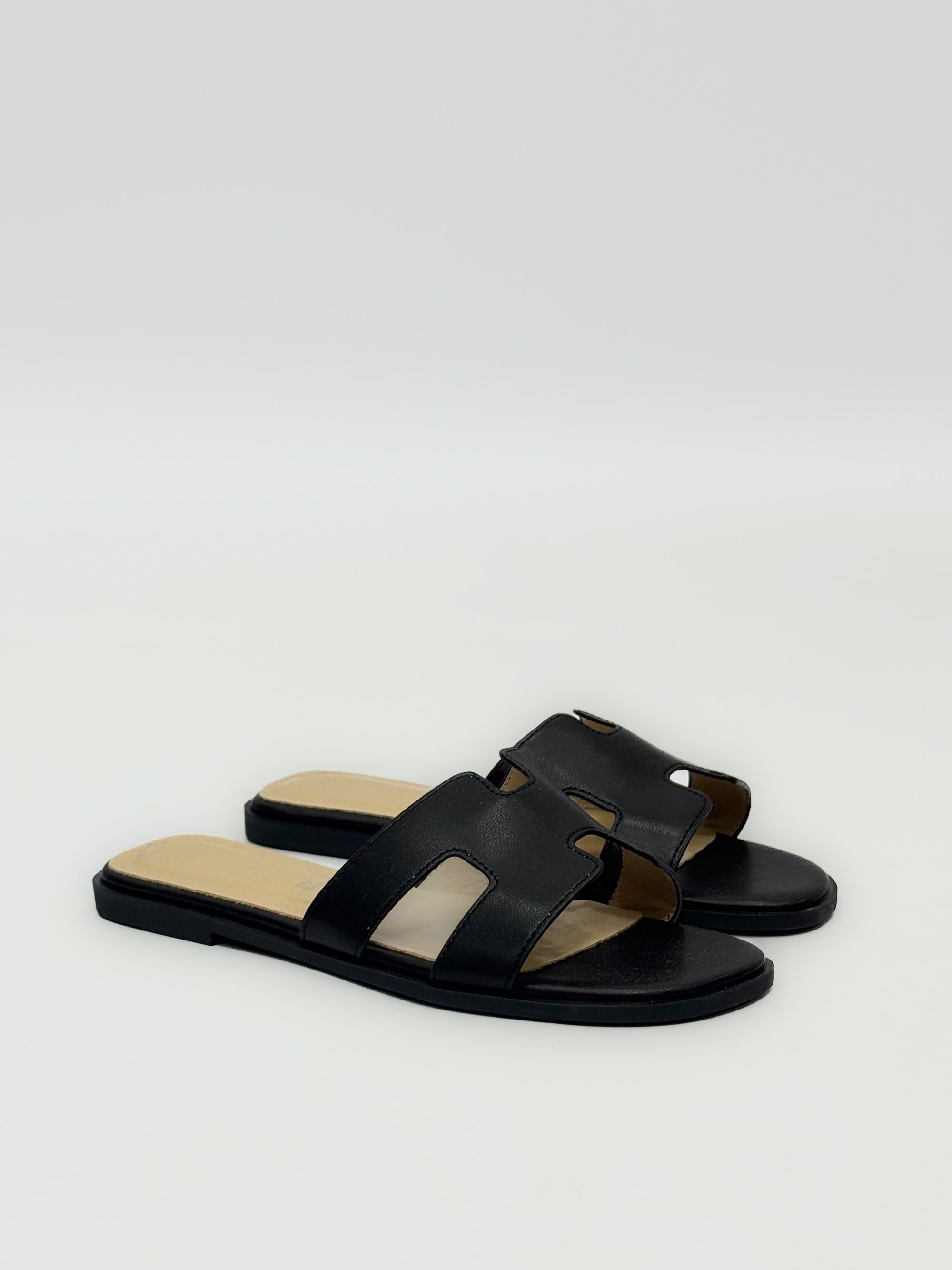 Ciabatte in Vera Pelle – Sandali Flat Eleganti