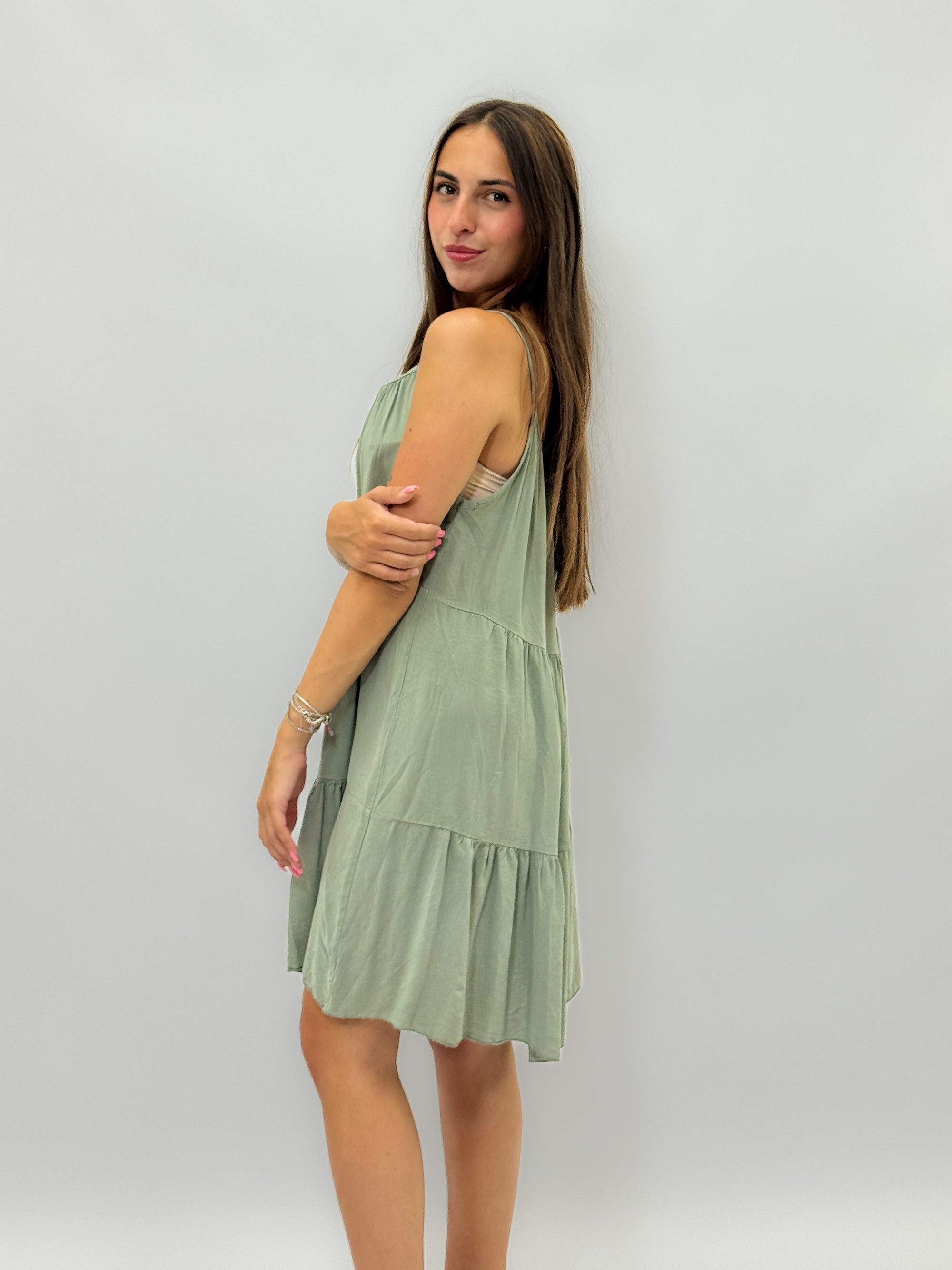 Abito leggero con balze