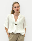 Camicia Bianca in 100% Lino con Bottone Gioiello