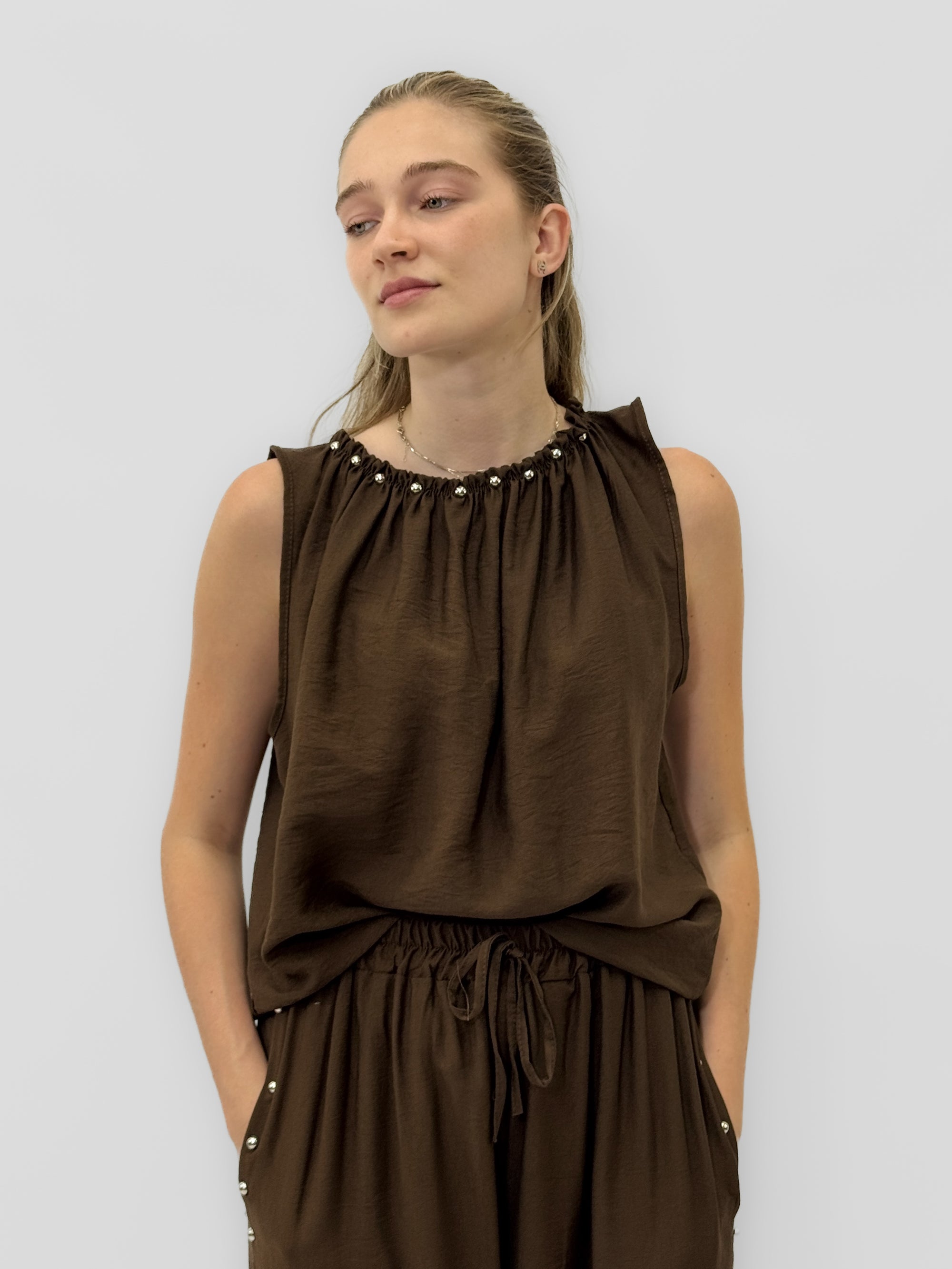 Completo Blusa e Pantaloni con Applicazioni