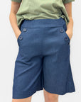 Pantaloncini Cotone jeans con Bottoni Decorativi