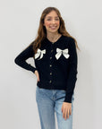 Cardigan con fiocchi
