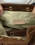 Borsa a secchiello in vera pelle scamosciata con frange – Made in Italy