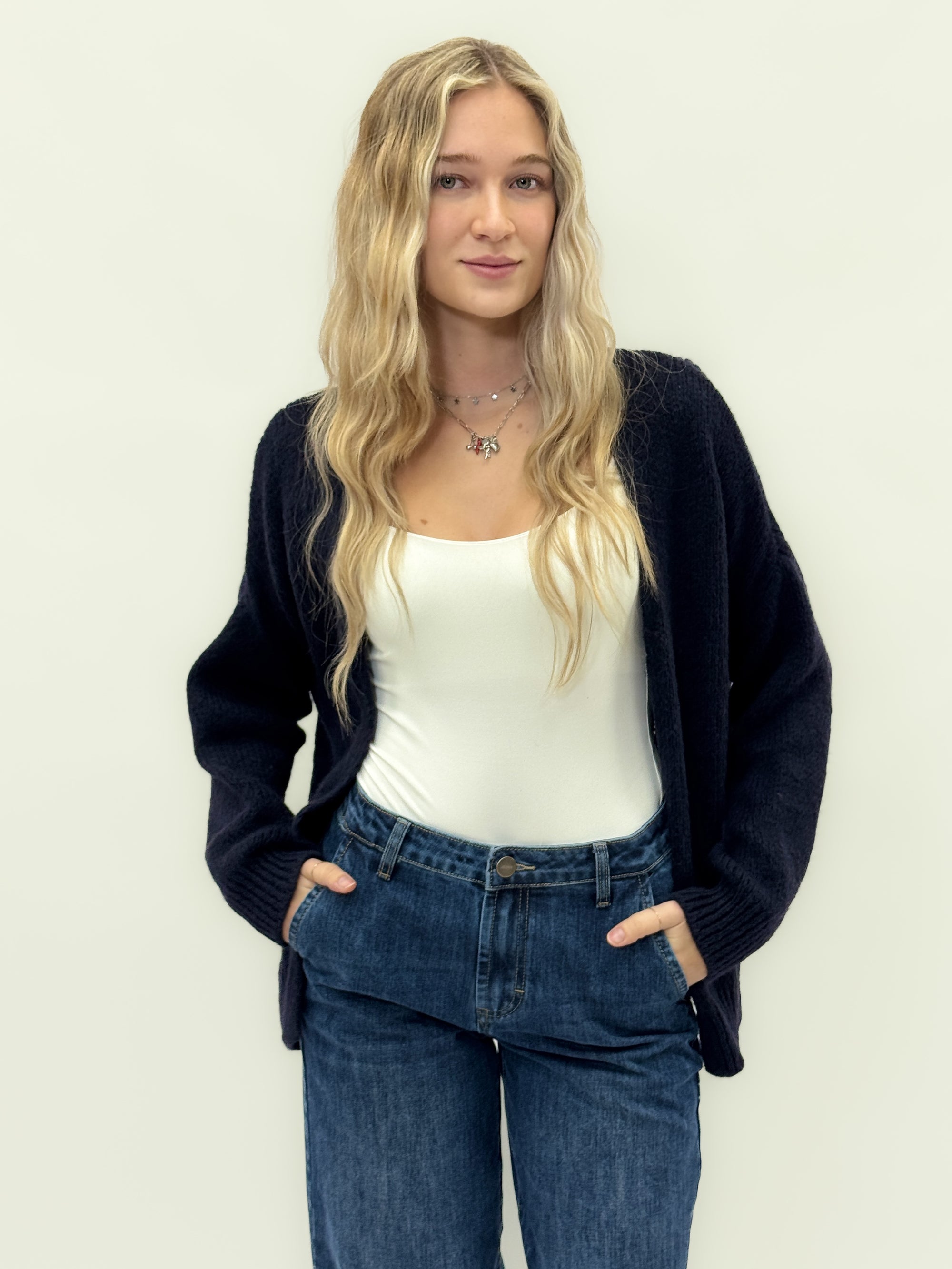 Cardigan in misto lana con maniche morbide - stile chic e casual