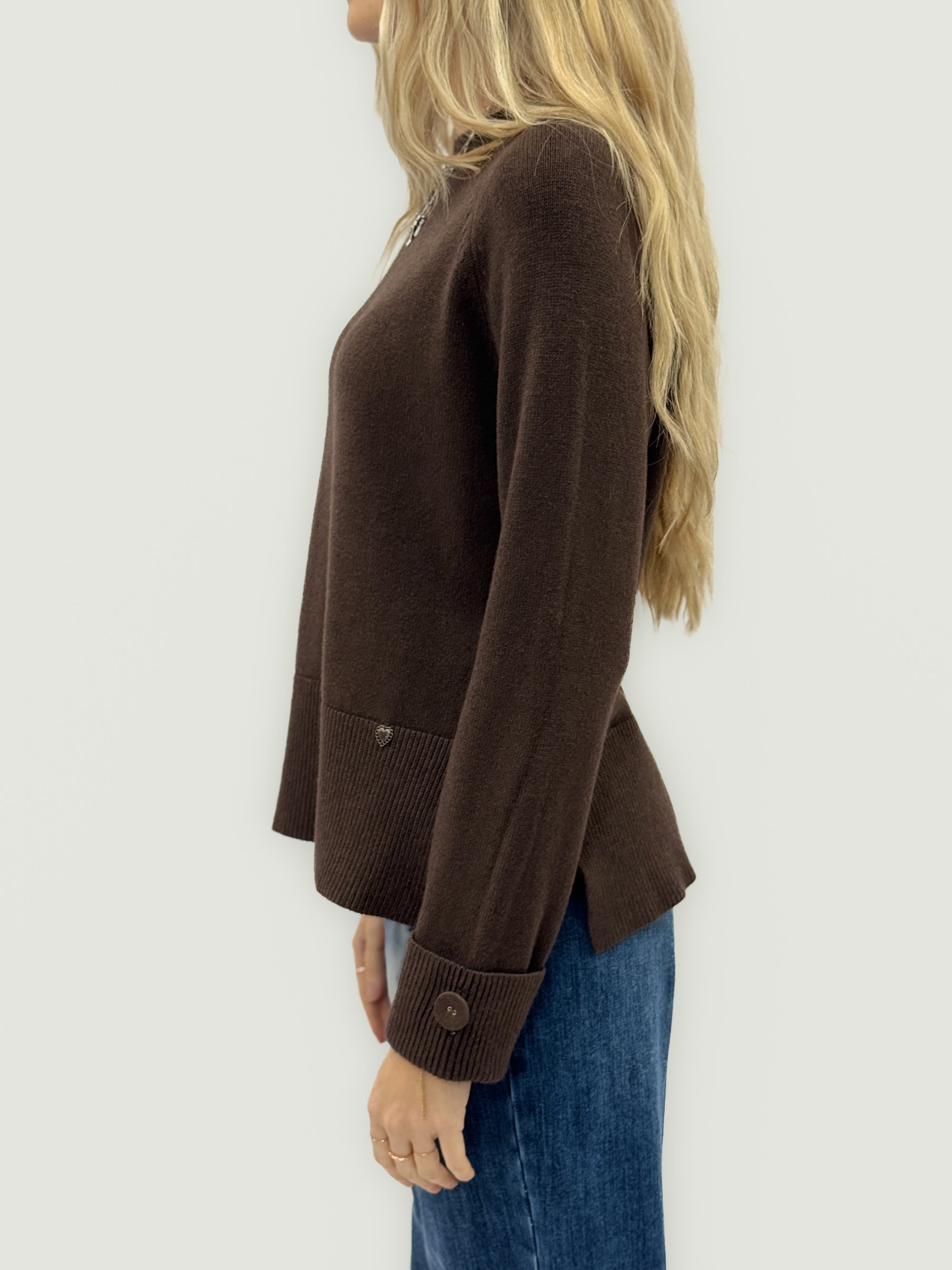 Maglia in misto lana con dettaglio polsini – Made in Italy