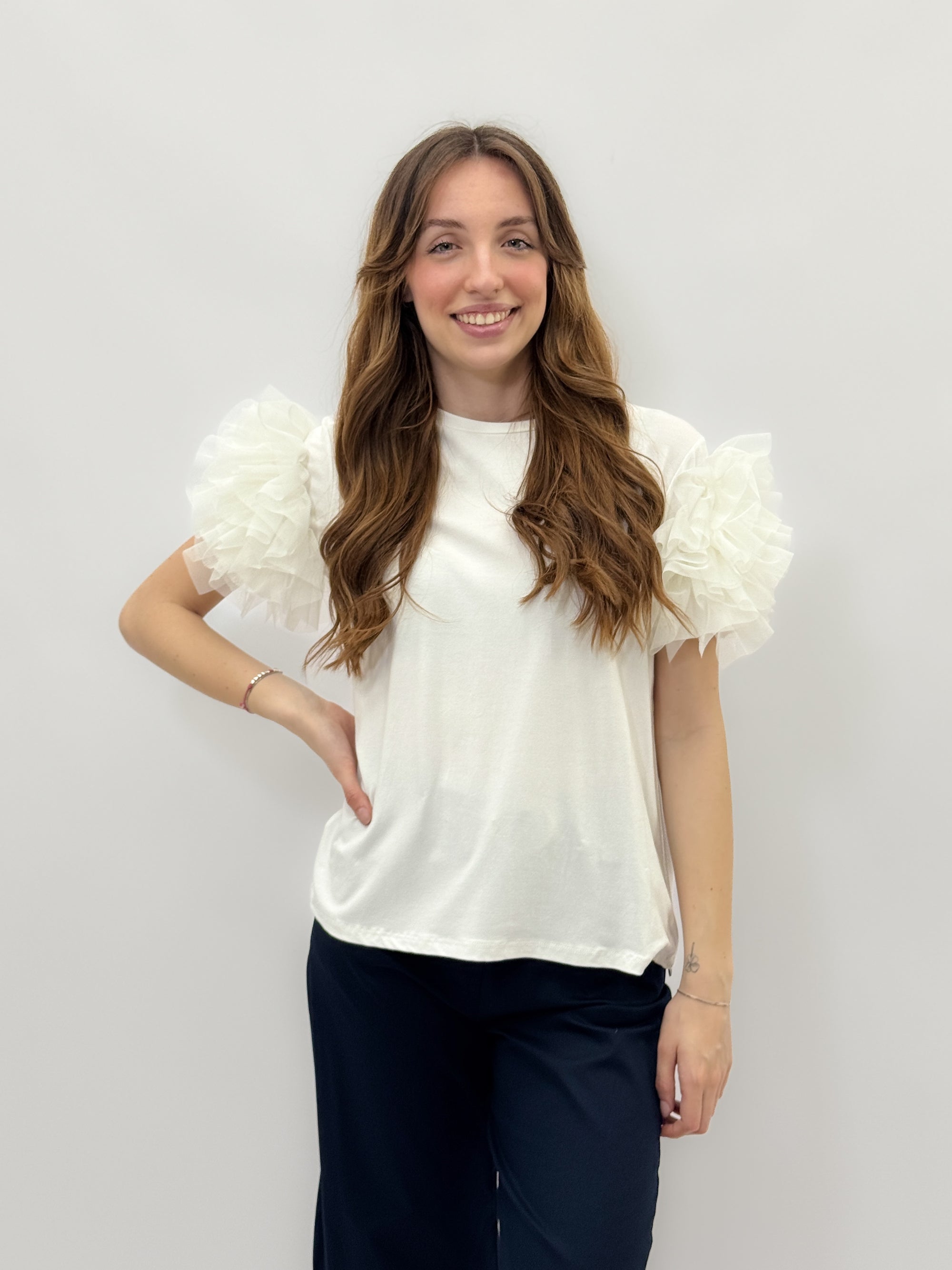 T-shirt con maniche tulle