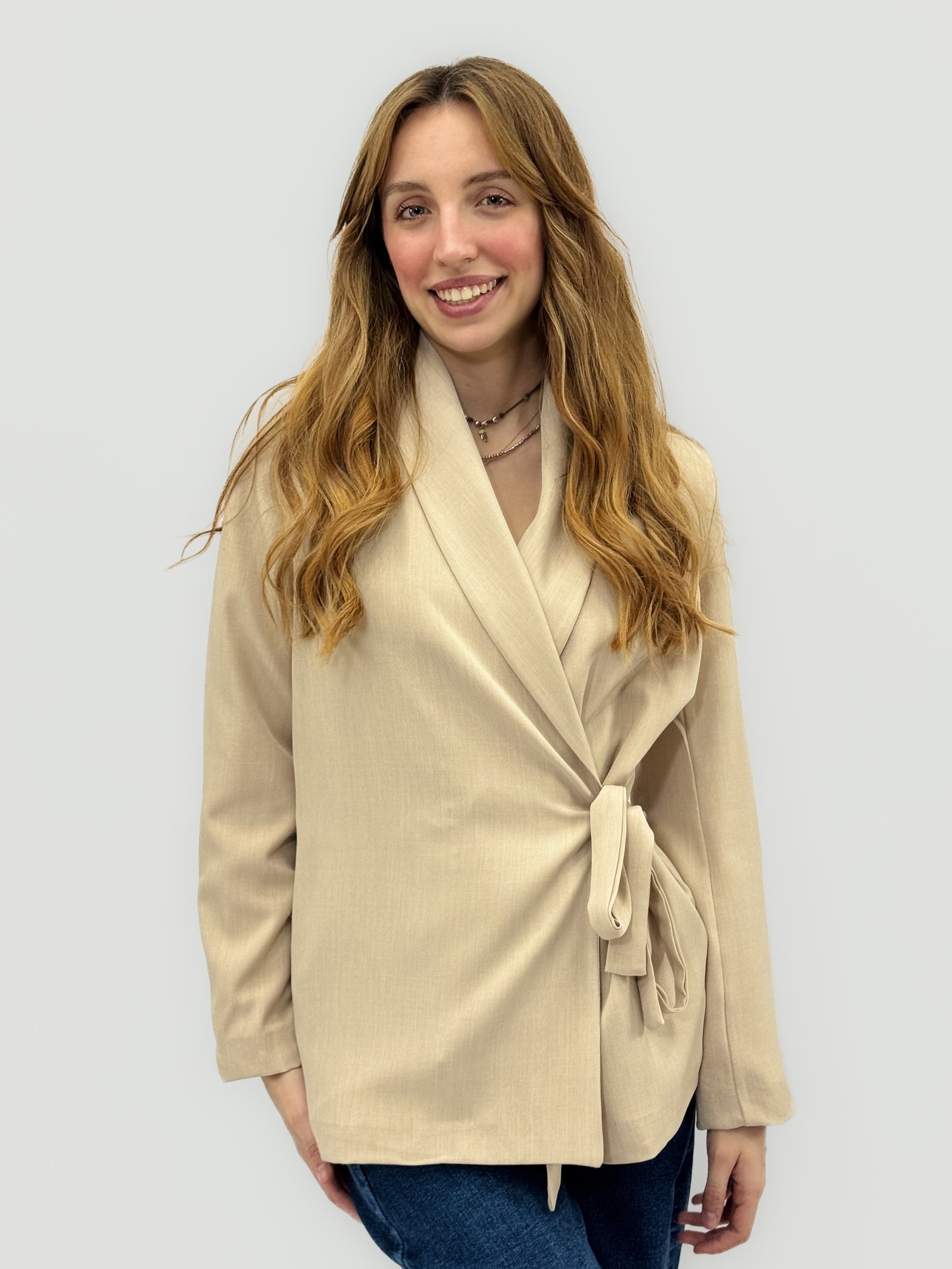 Giacca blazer con cintura incrociata