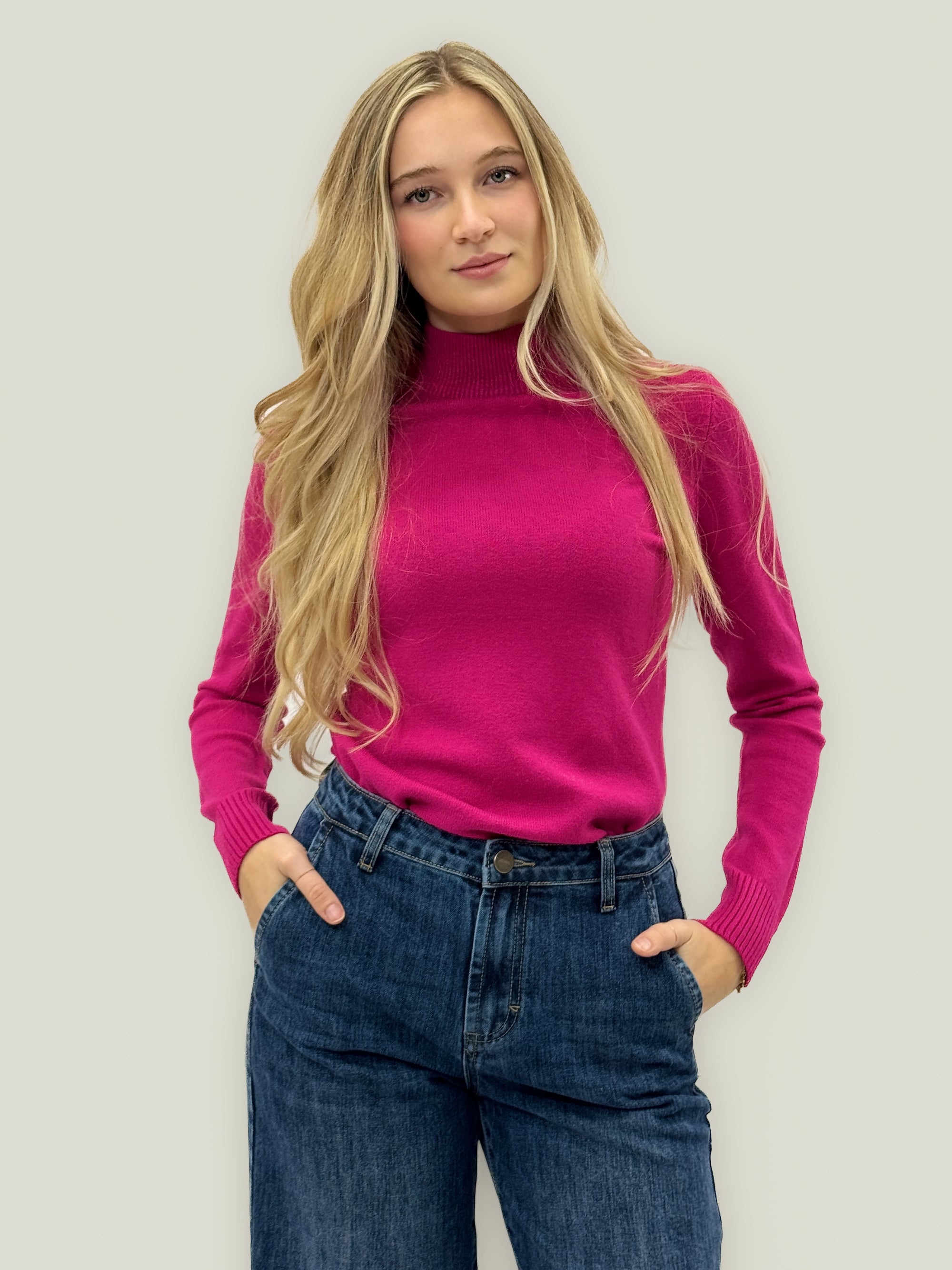 Maglione lupetto basic – Morbido e versatile