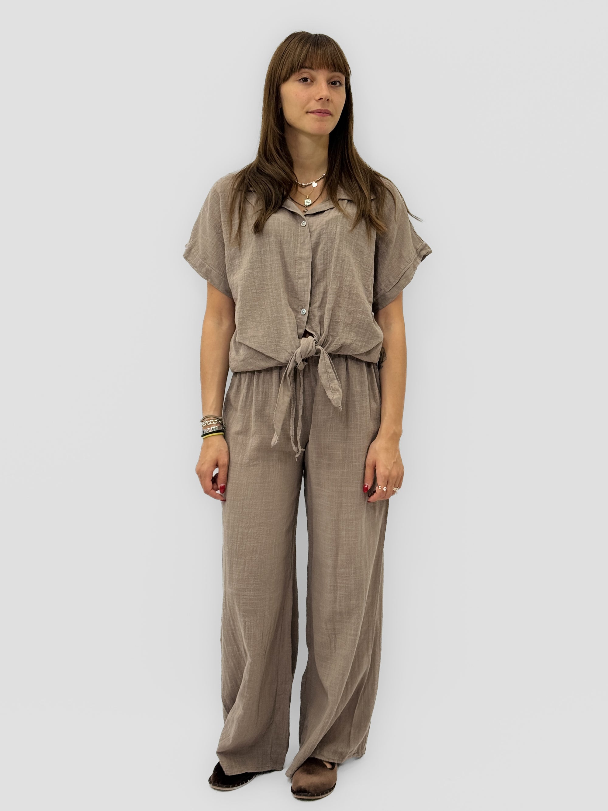 Completo Leggero con Camicia Annodata e Pantalone Palazzo