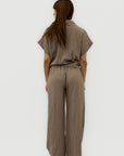 Completo Leggero con Camicia Annodata e Pantalone Palazzo