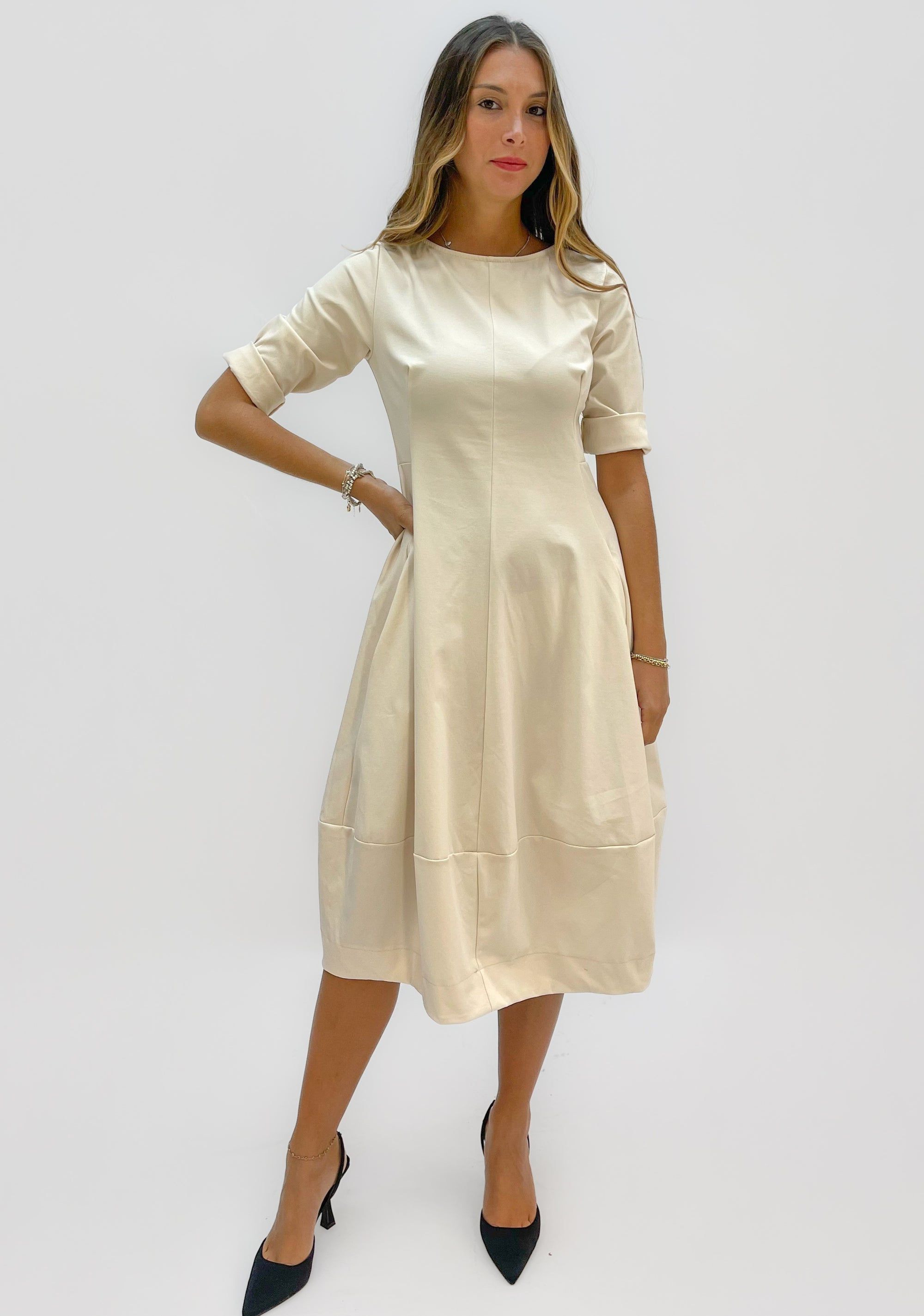 Abito lungo con gonna a palloncino