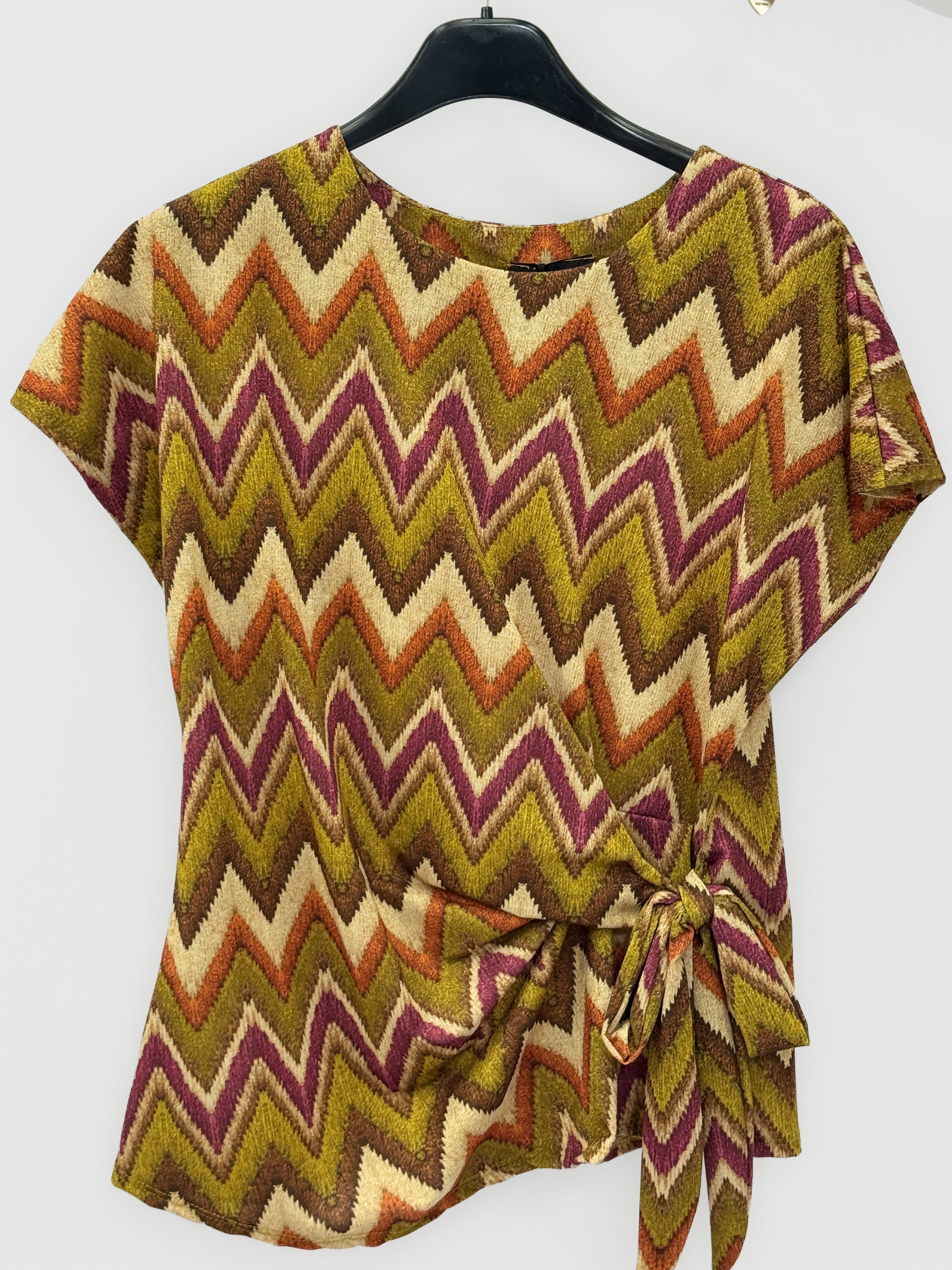 Maglia Fantasia Zig Zag con Nodo Laterale
