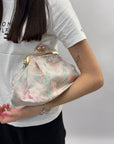 Pochette ricamata