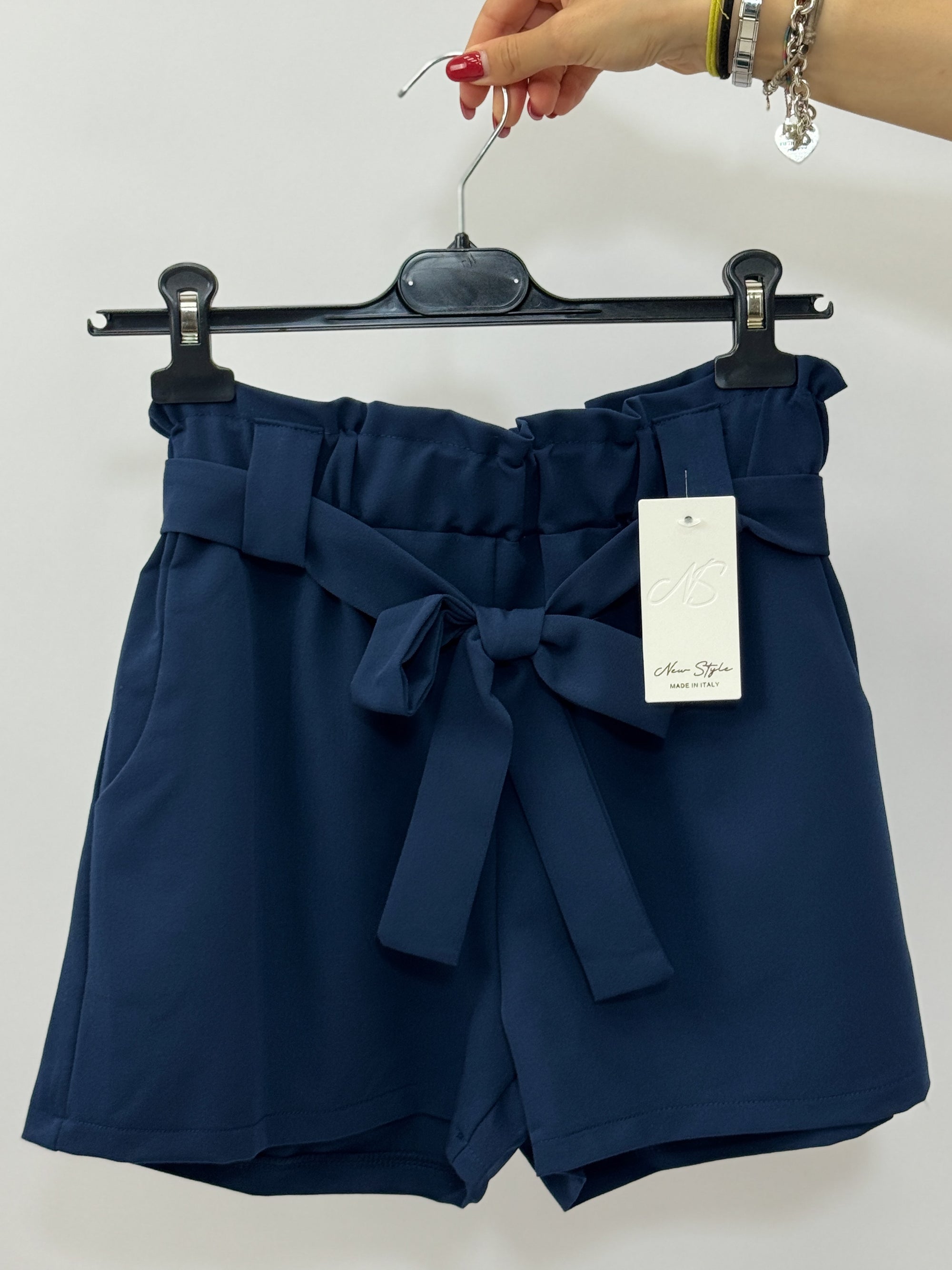 Pantaloncini Donna a Vita Alta con Fiocco Frontale