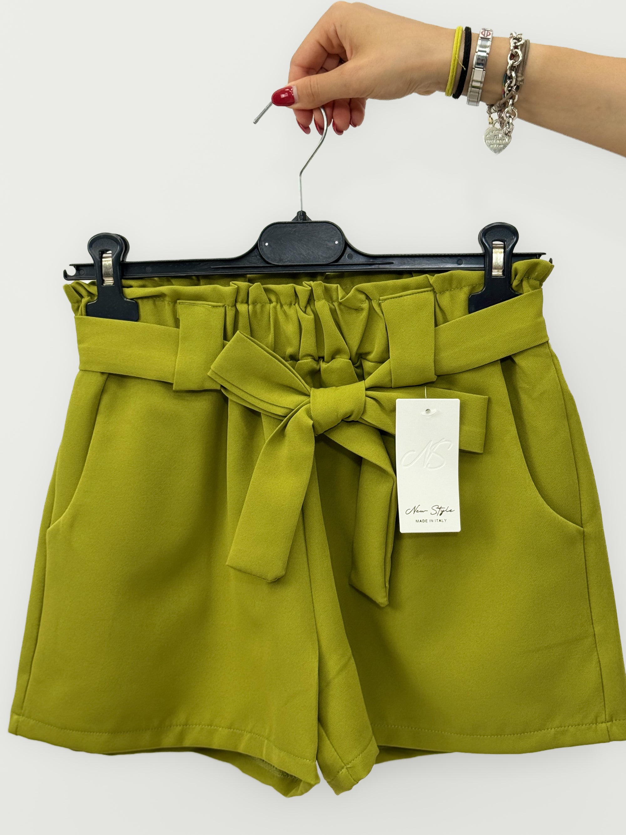 Pantaloncini Donna a Vita Alta con Fiocco Frontale