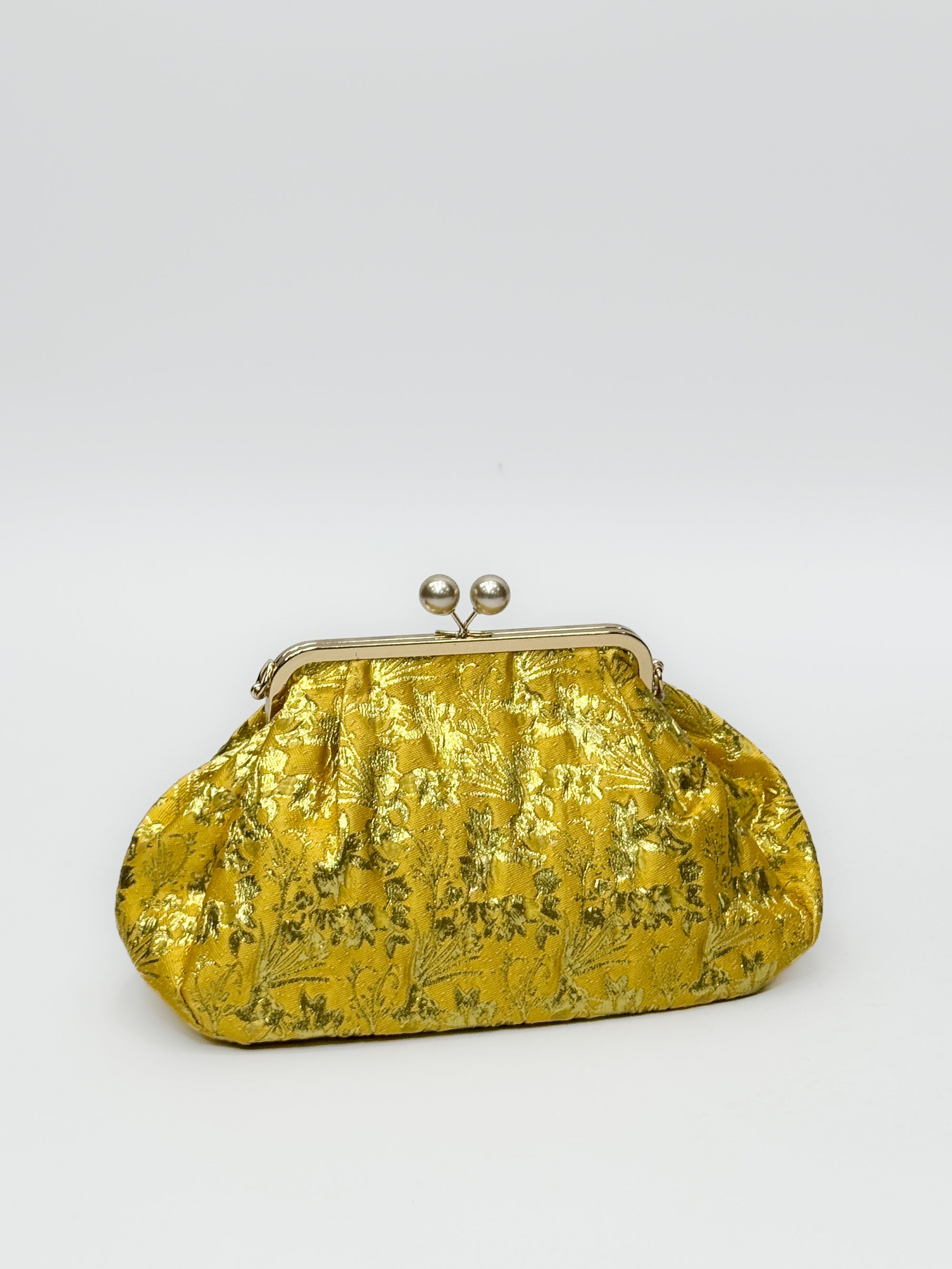 Pochette ricamata