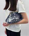 Pochette ricamata