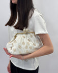 Pochette ricamata