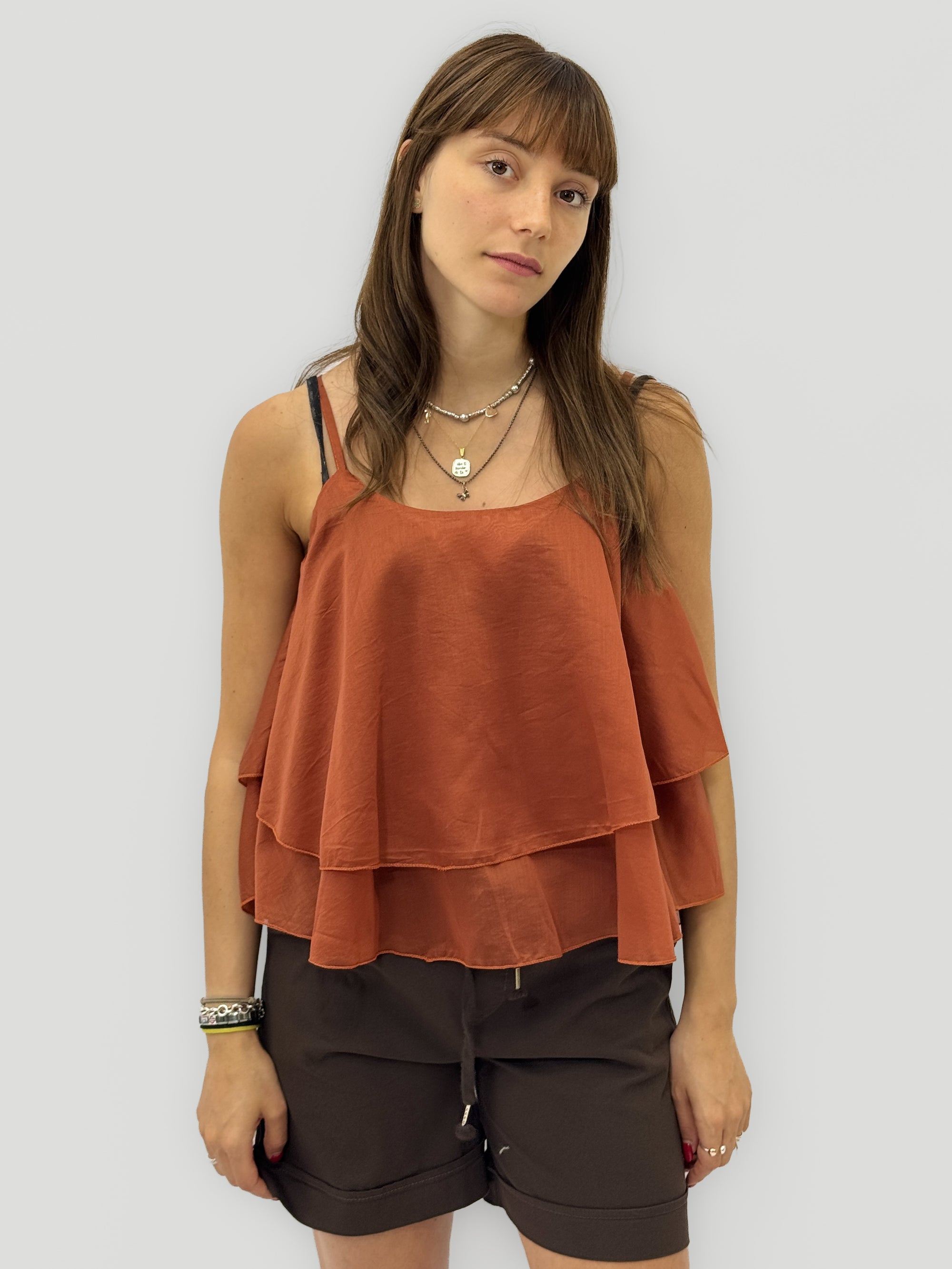 Canotta Donna con Spalline Sottili e Balze Morbide