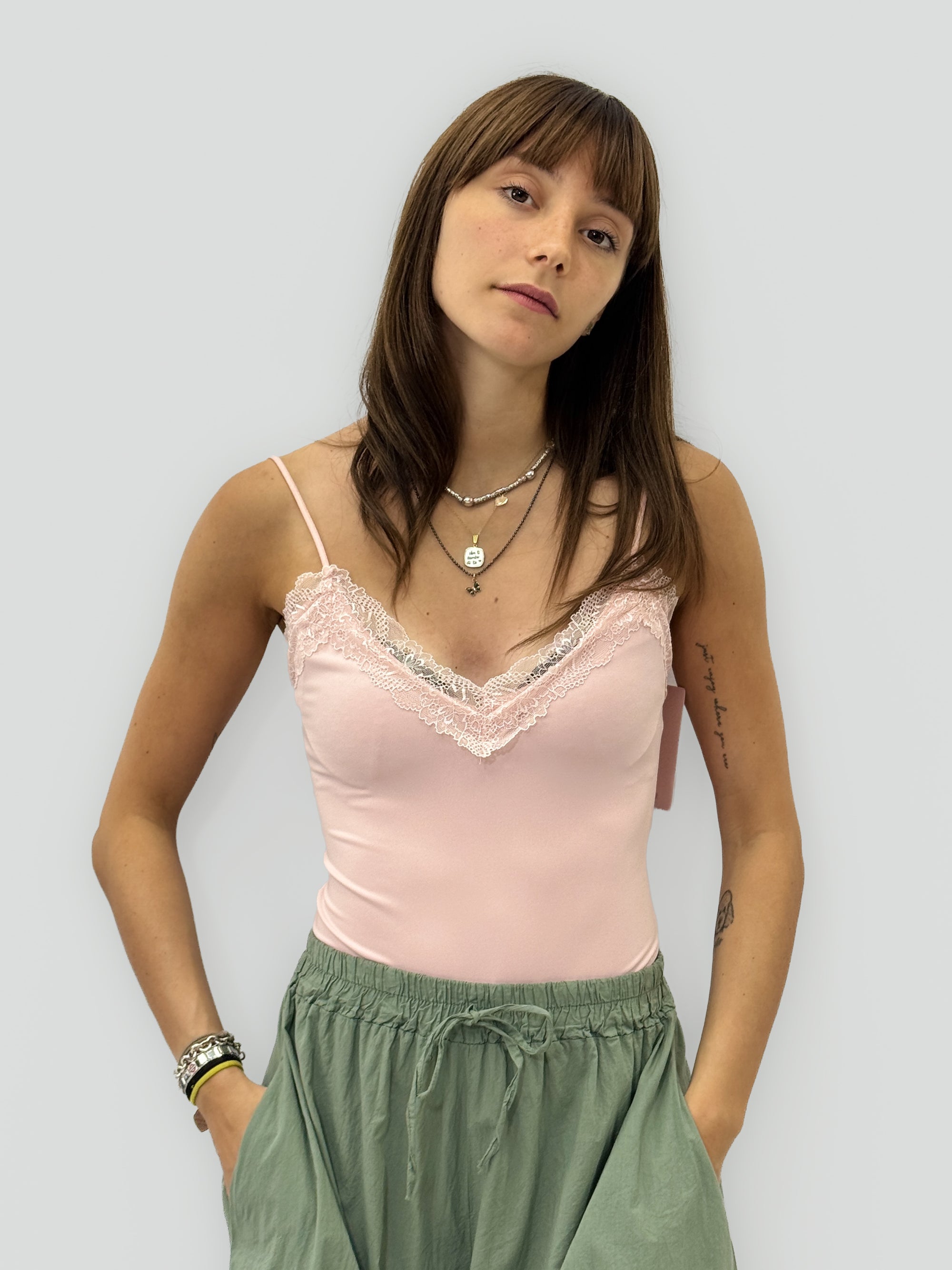 Body con Spalline Sottili e Dettaglio in Pizzo