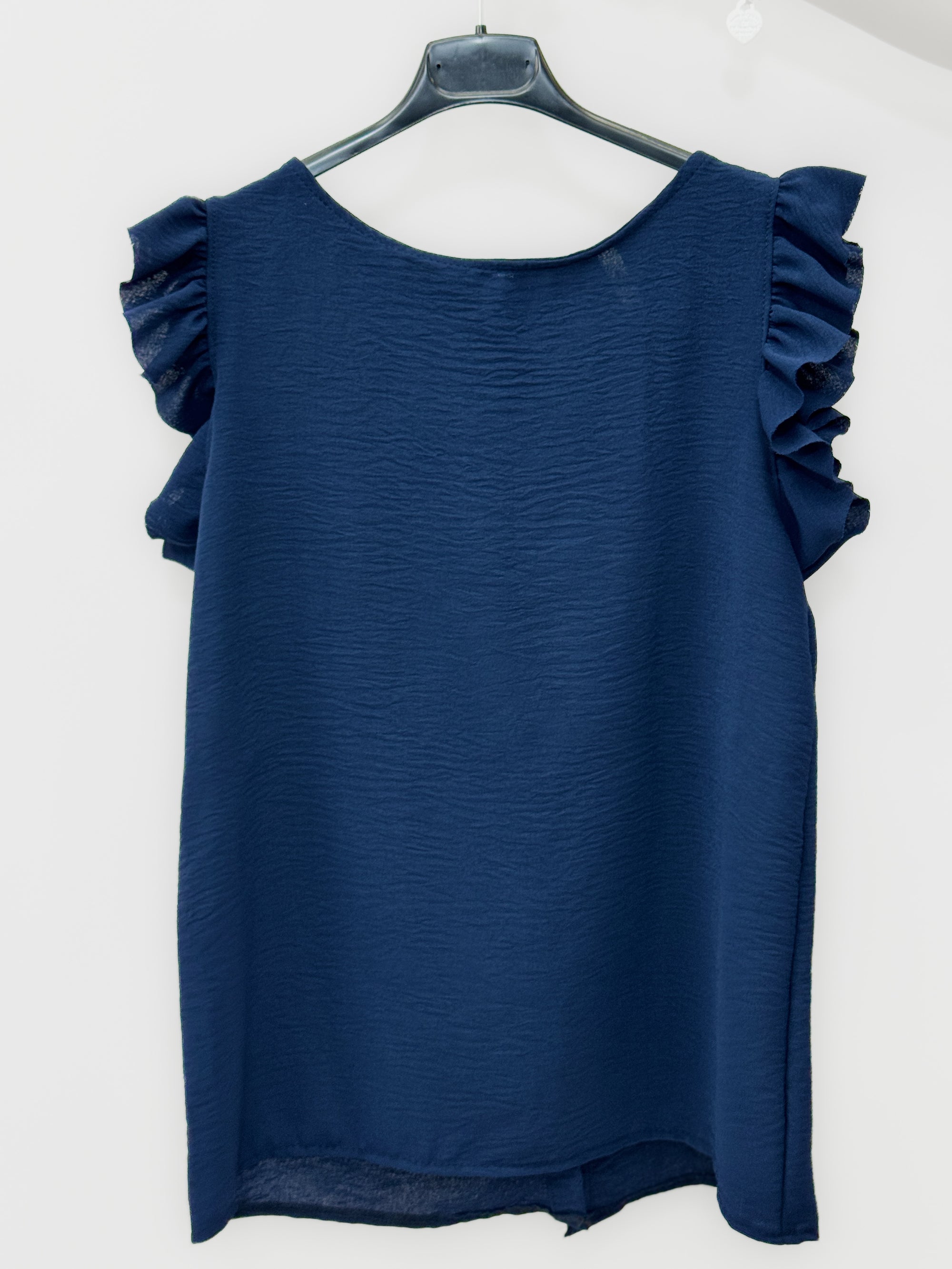 Maglia Smanicata con Volant sulle Spalle