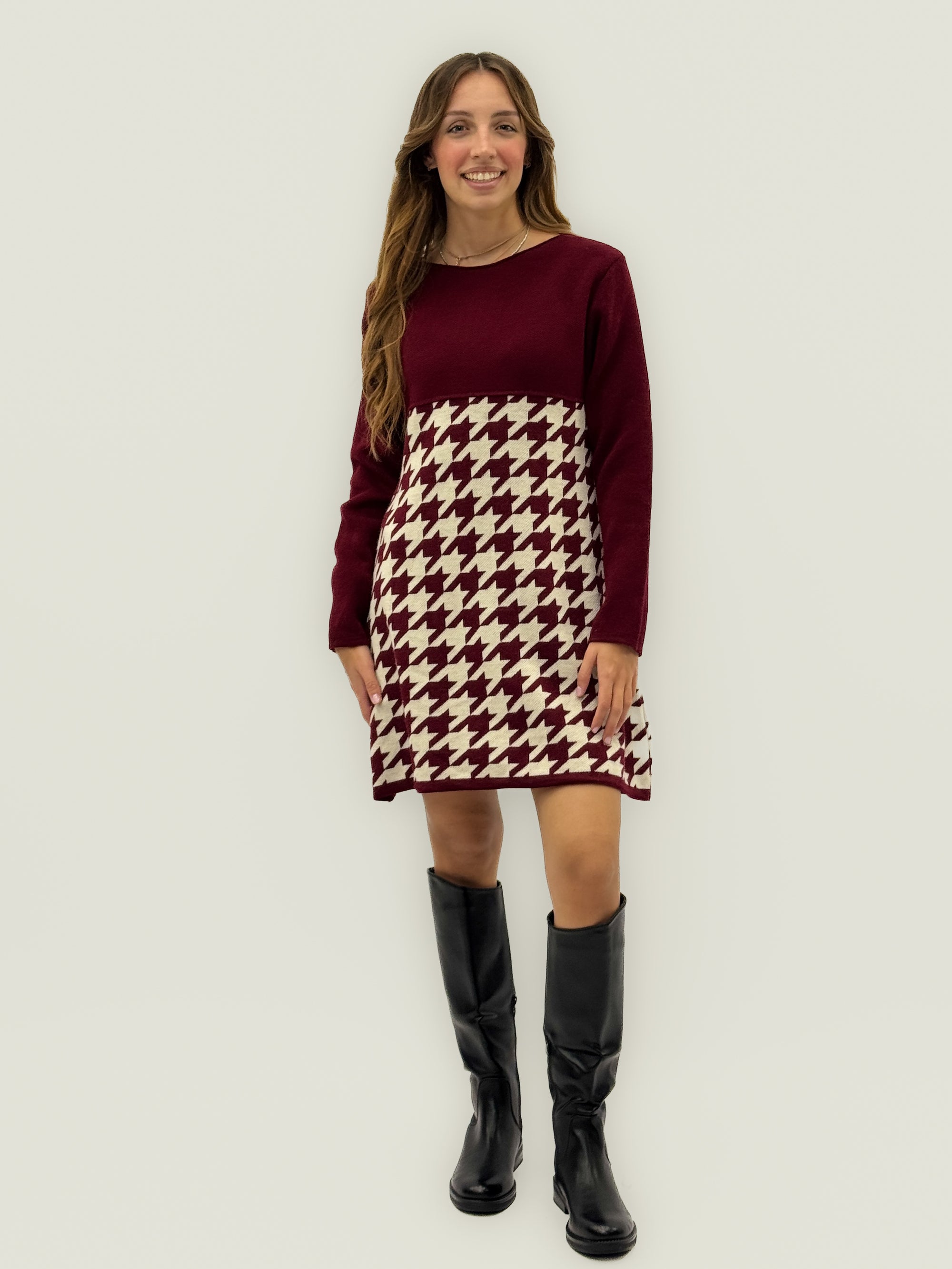 Abito in maglia bicolore pied de poule – Chic e confortevole