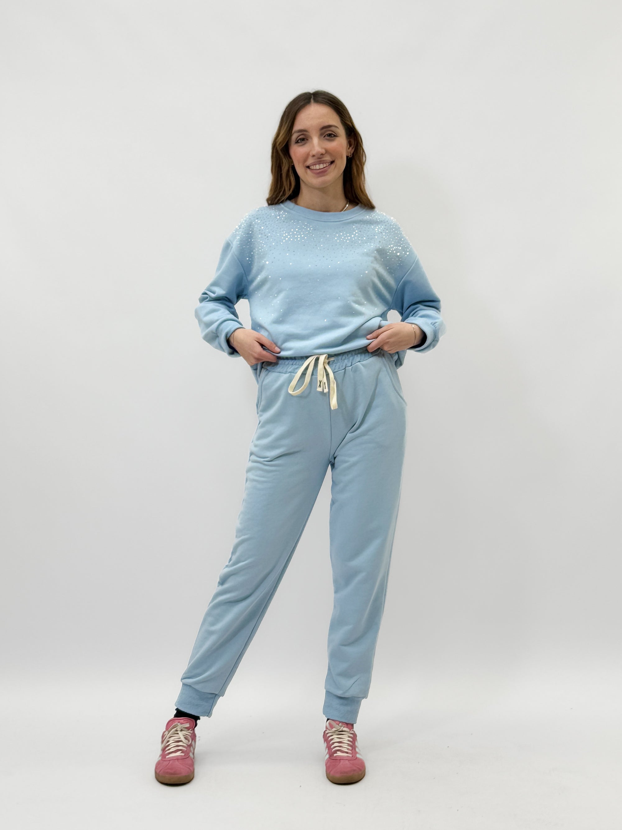 Completo felpa e pantalone con strass
