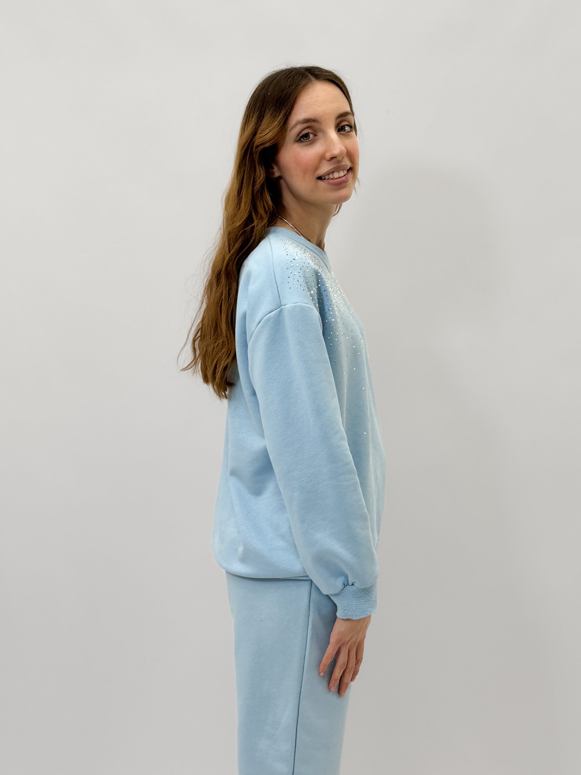 Completo felpa e pantalone con strass