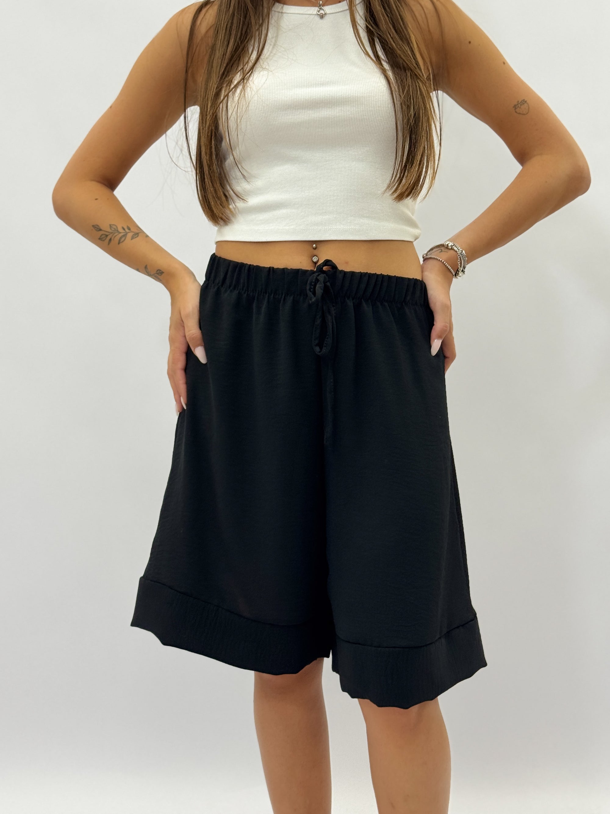 Pantaloncini a tinta unita