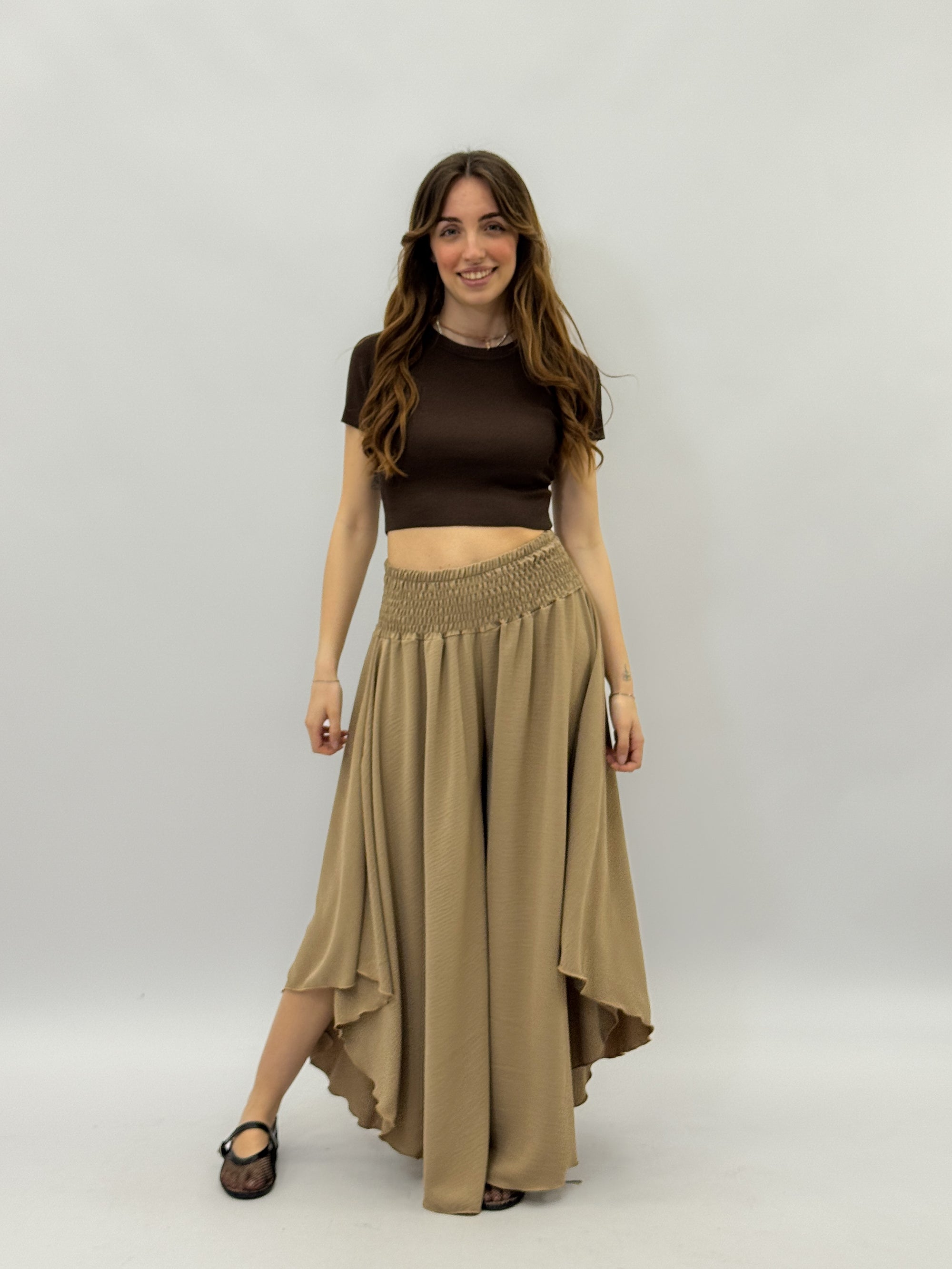 Pantaloni ampi elasticizzati