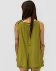Completo con top svasato e shorts