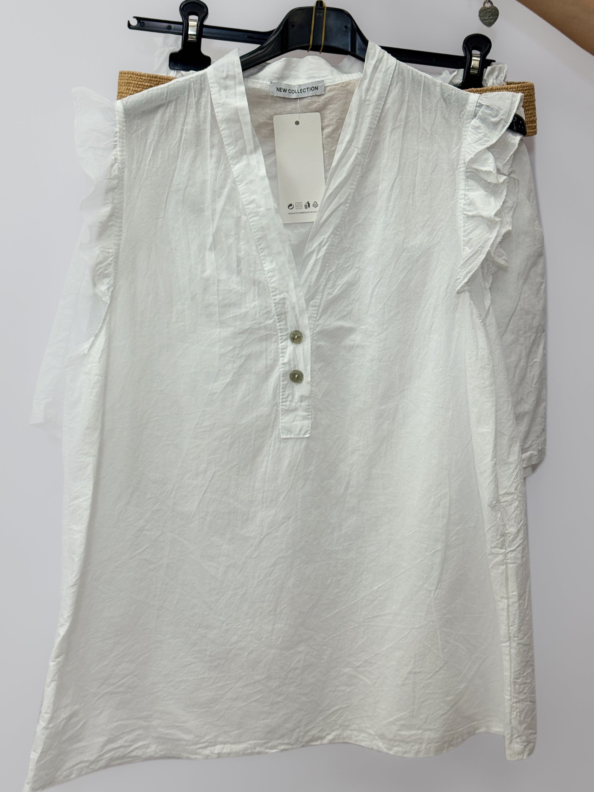 Completo con Top Volant e Shorts