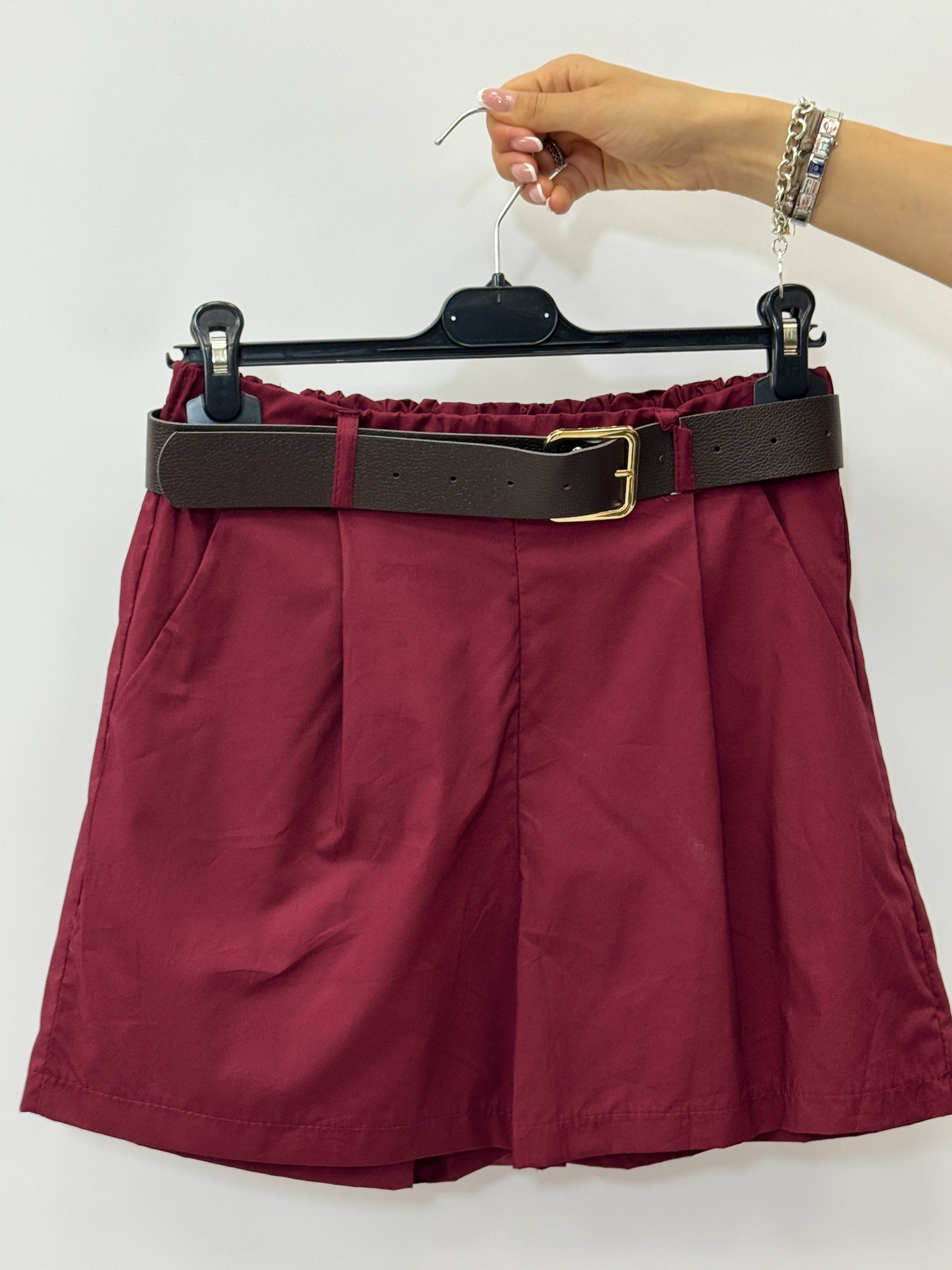 Pantaloncini in 100% Cotone con Pinces