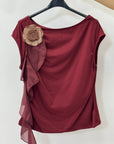 T-shirt con Volant e Fiore Applicato